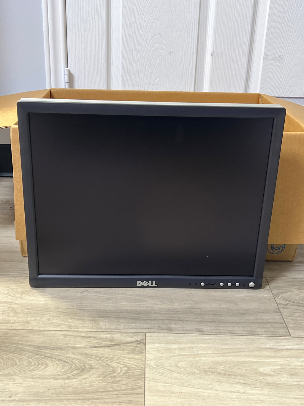 Dell UltraSharp 2001FP 20" LCD Monitor - New in Box