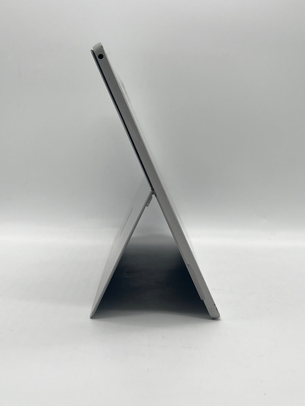 Microsoft Surface Pro 7 1866 i5-1035G4 8GB RAM 256GB SSD - For Parts (Read Desc)