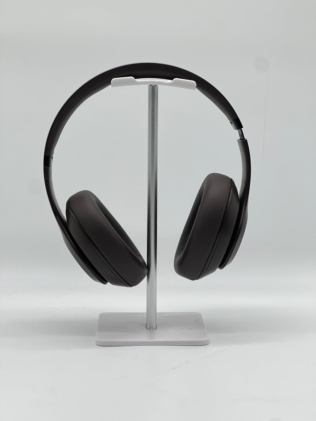 Beats Studio Pro Brown Over Ear Headphones Bluetooth Wireless Used