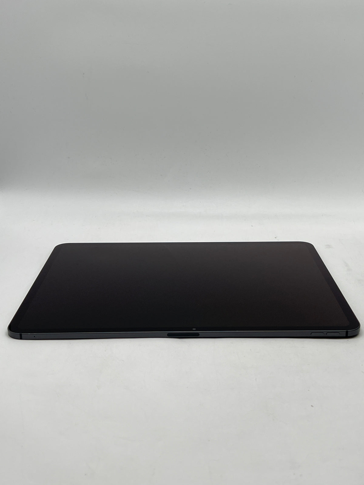 Apple iPad Pro 13" M5 12GB RAM 256GB Wi-Fi + Cellular Space Black - Used