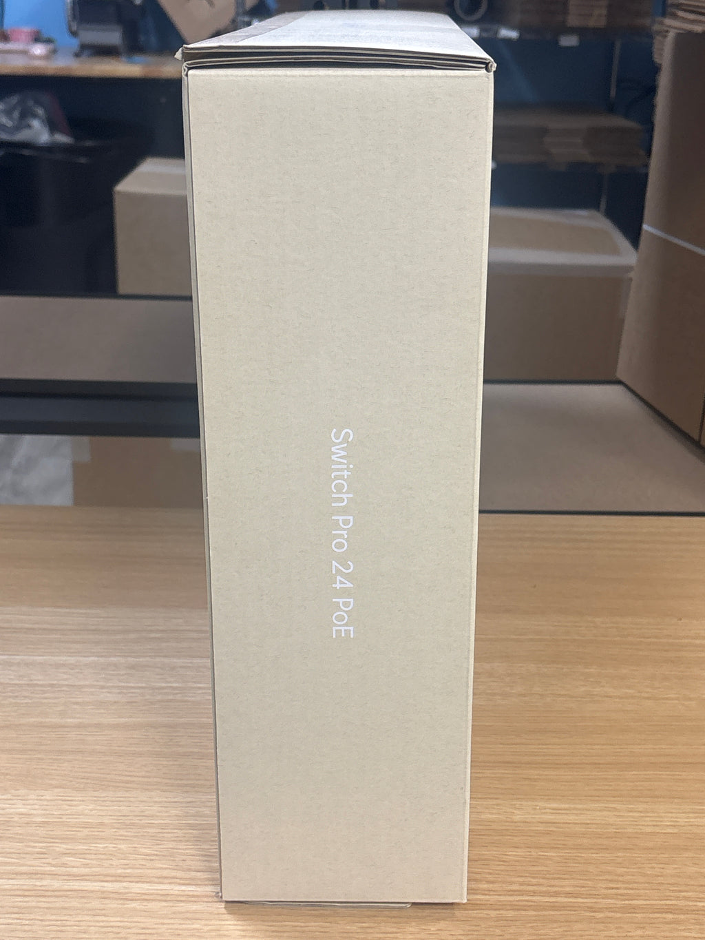 Ubiquiti UniFi Switch Pro 24 PoE 400W (USW-Pro-24-POE) White - New