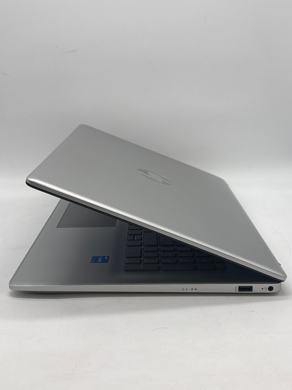 HP 17-cn3103nr i3-N305 32GB RAM 1.2TB SSD - Touch Screen
