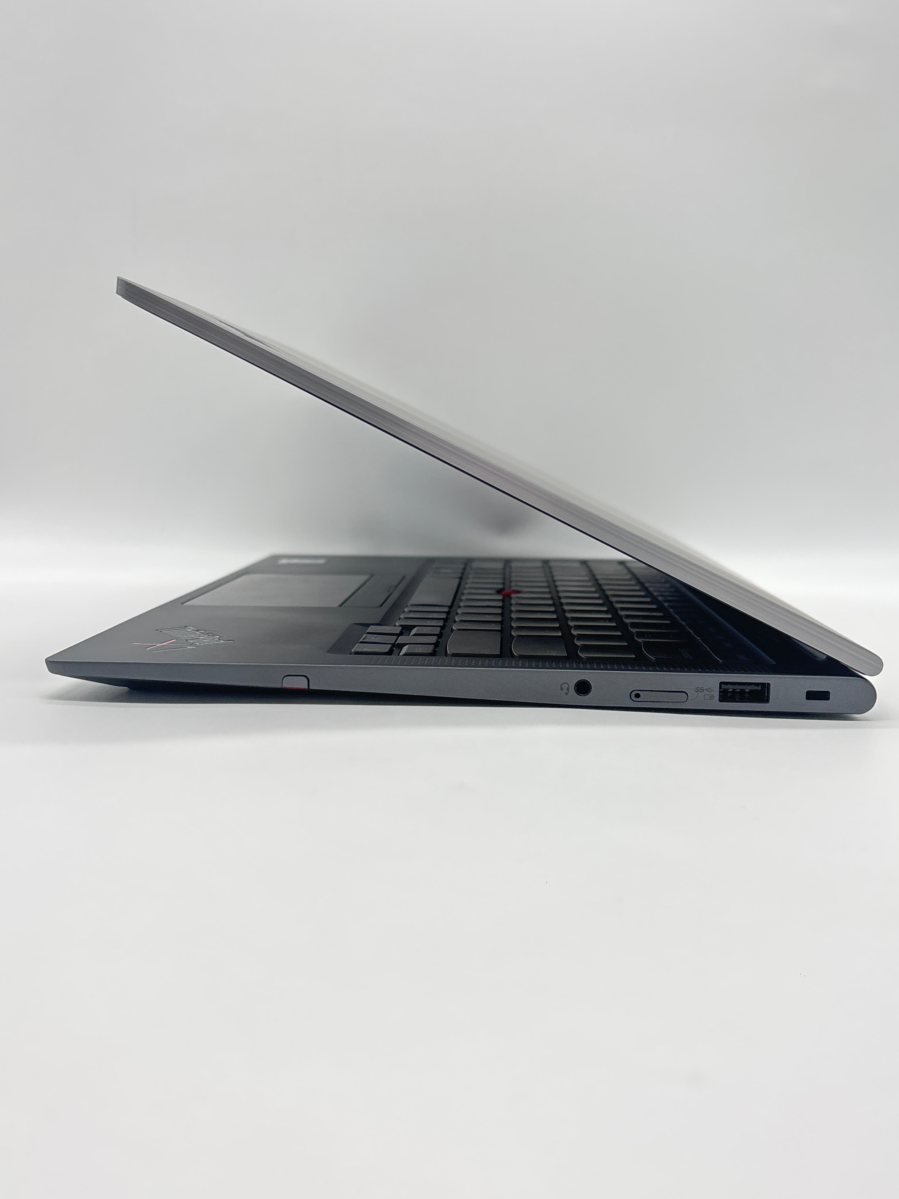 Lenovo ThinkPad X1 Yoga Gen 6 14 i7-1185G7 16GB RAM 512GB SSD - For Parts (Read DESC)