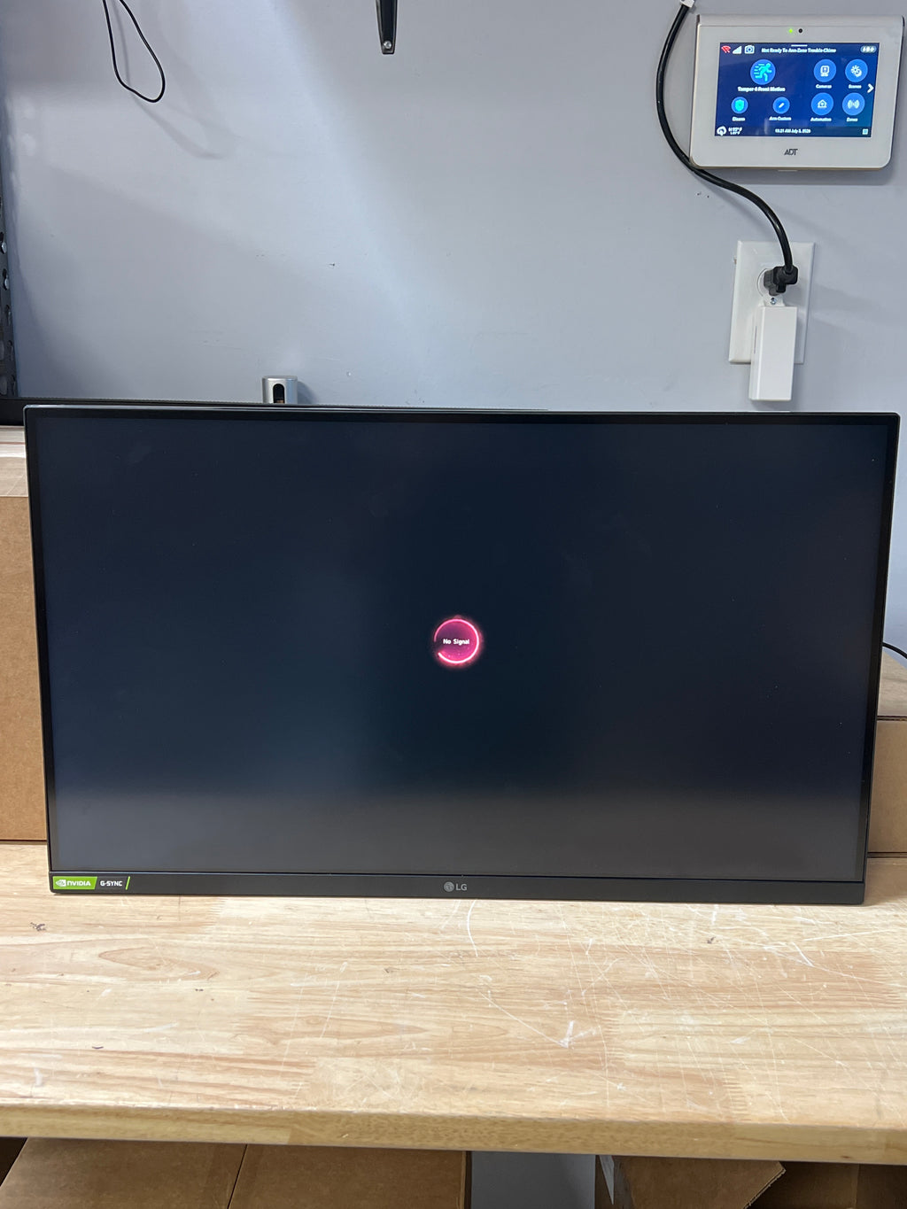 LG 27GP83-B 27" UltraGear QHD IPS Monitor 165Hz - New Open Box