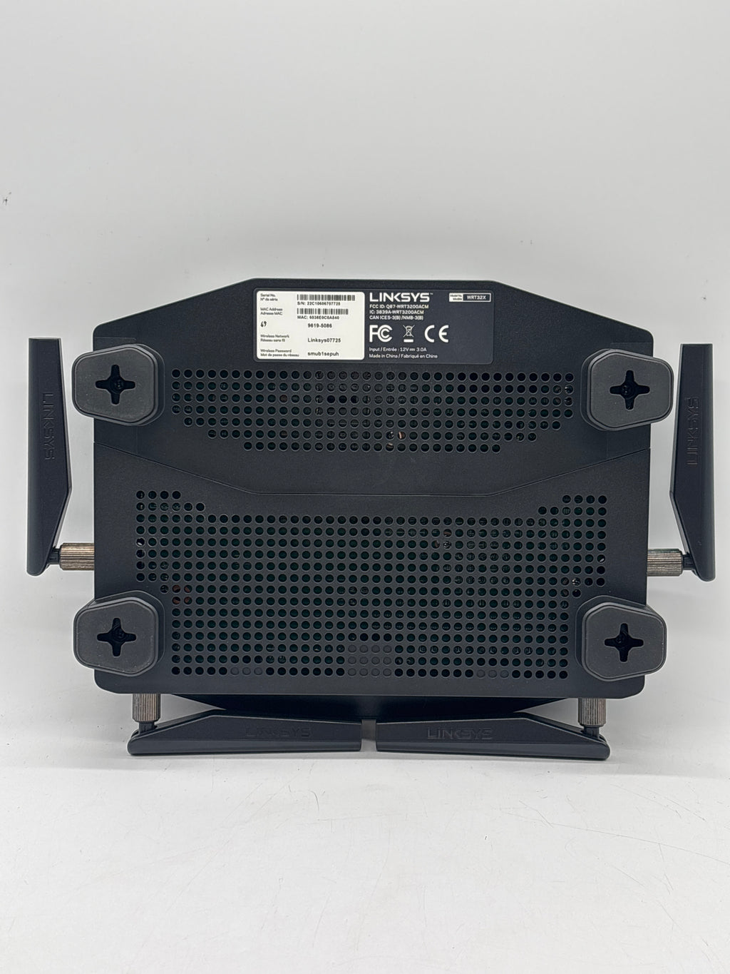Linksys WRT32X AC3200 Dual-Band Router - Used With Box