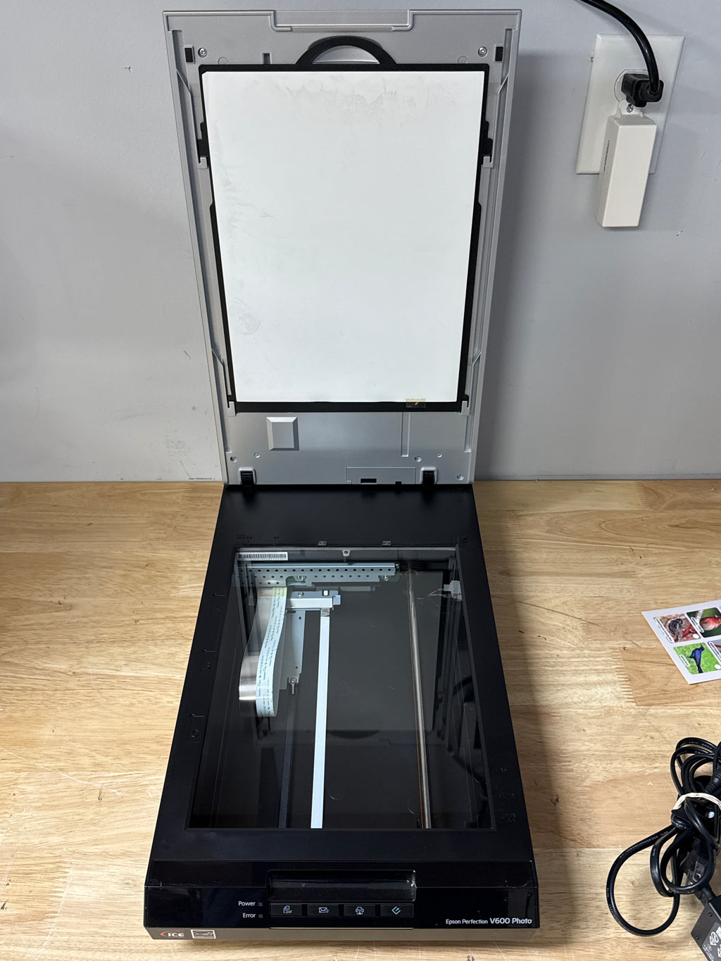 Epson V600 Photo Document Scanner - Used