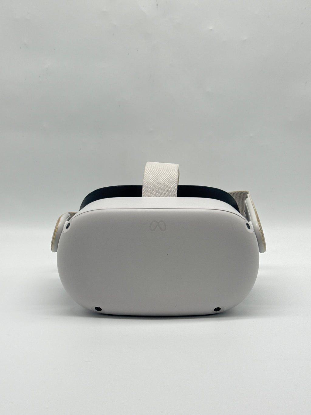 Meta Quest 2 64GB Standalone All-in-One VR Headset White - Used