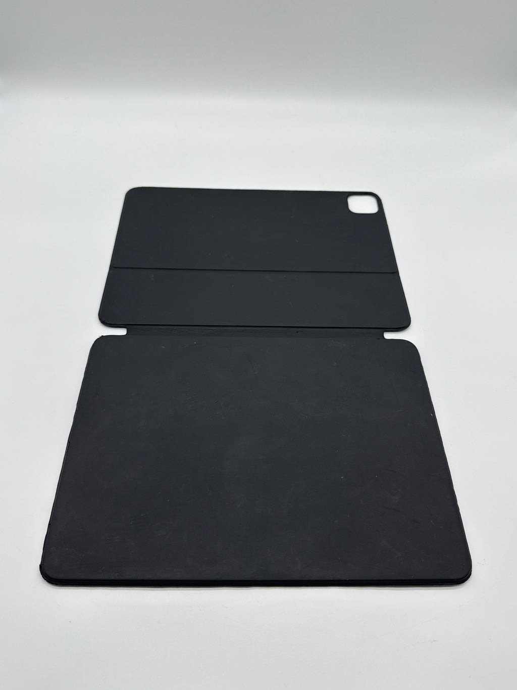 Apple Smart Keyboard Folio A2038 for iPad Pro 11 inch Black Used