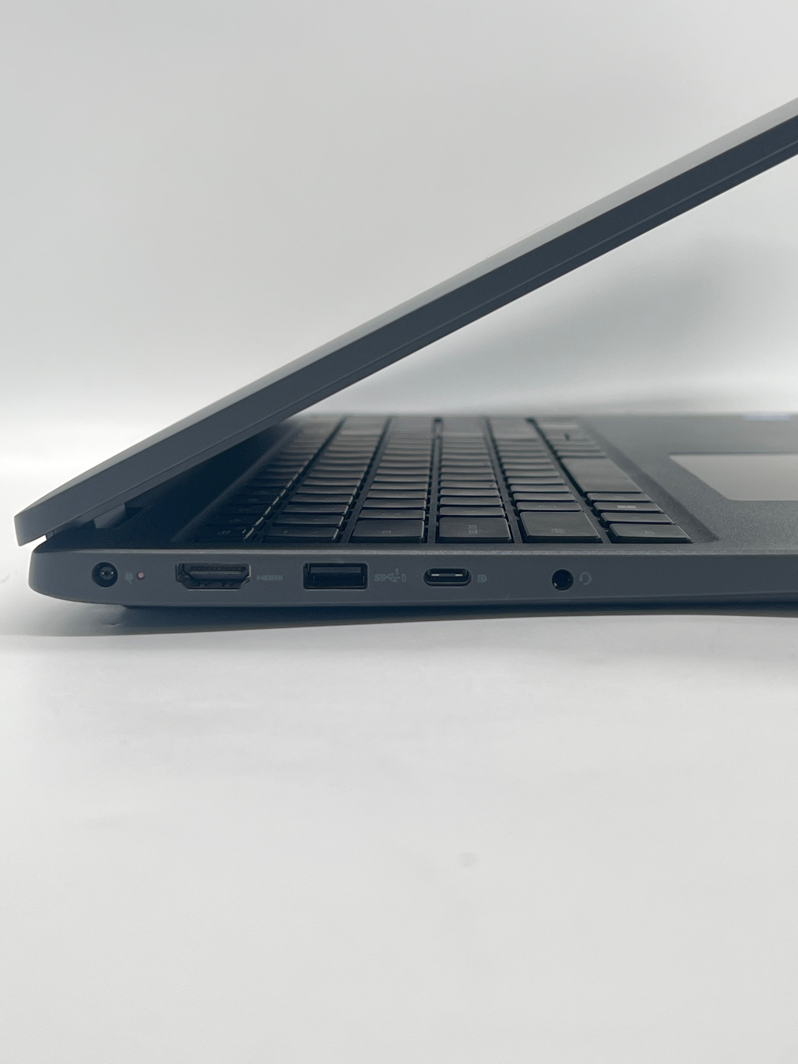 Dell Latitude 3540 i5-1335U 32GB RAM 256GB SSD