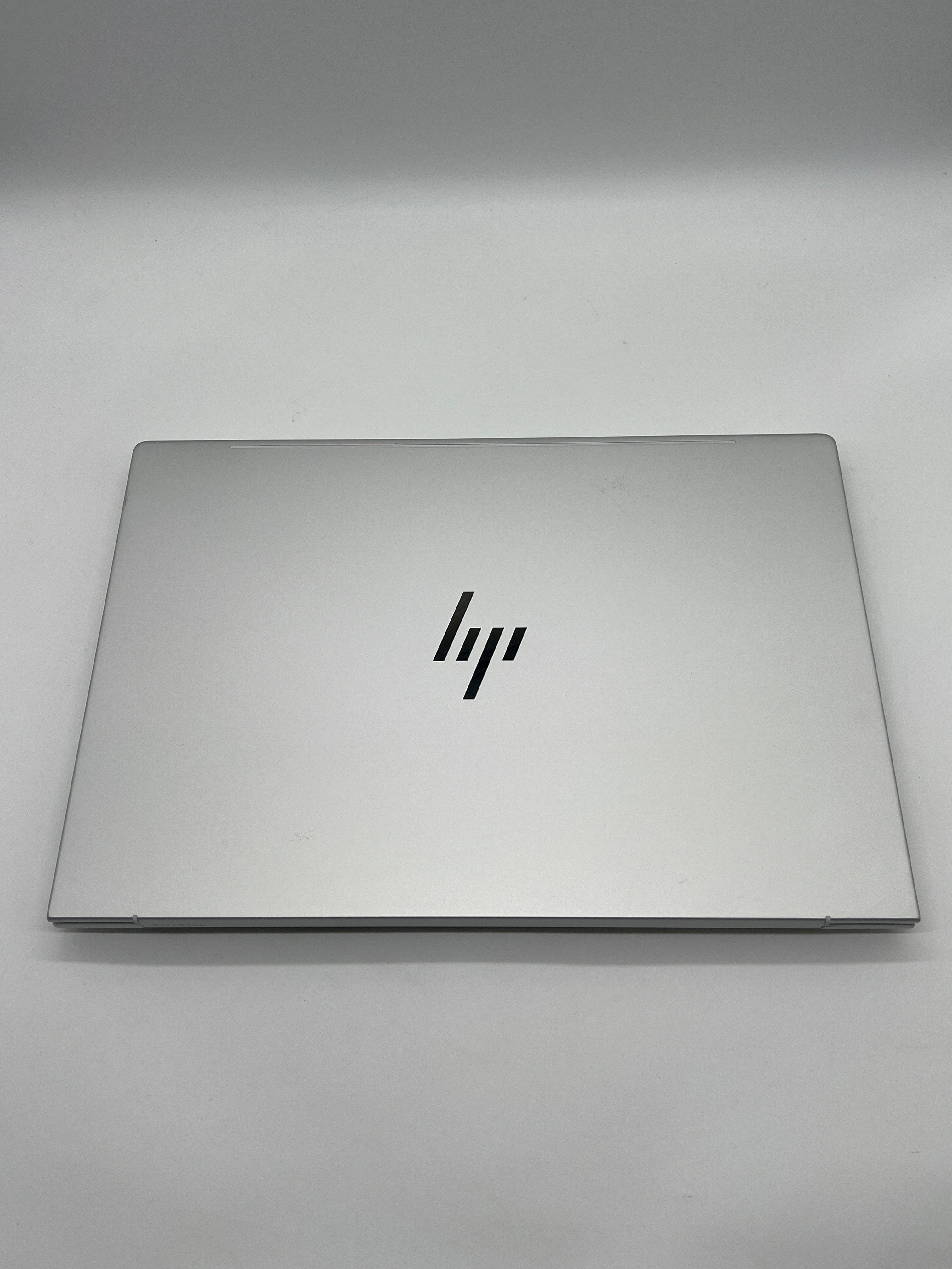 HP EliteBook 8 G1i 16 AI Ultra 7 32GB 1TB SSD Silver
