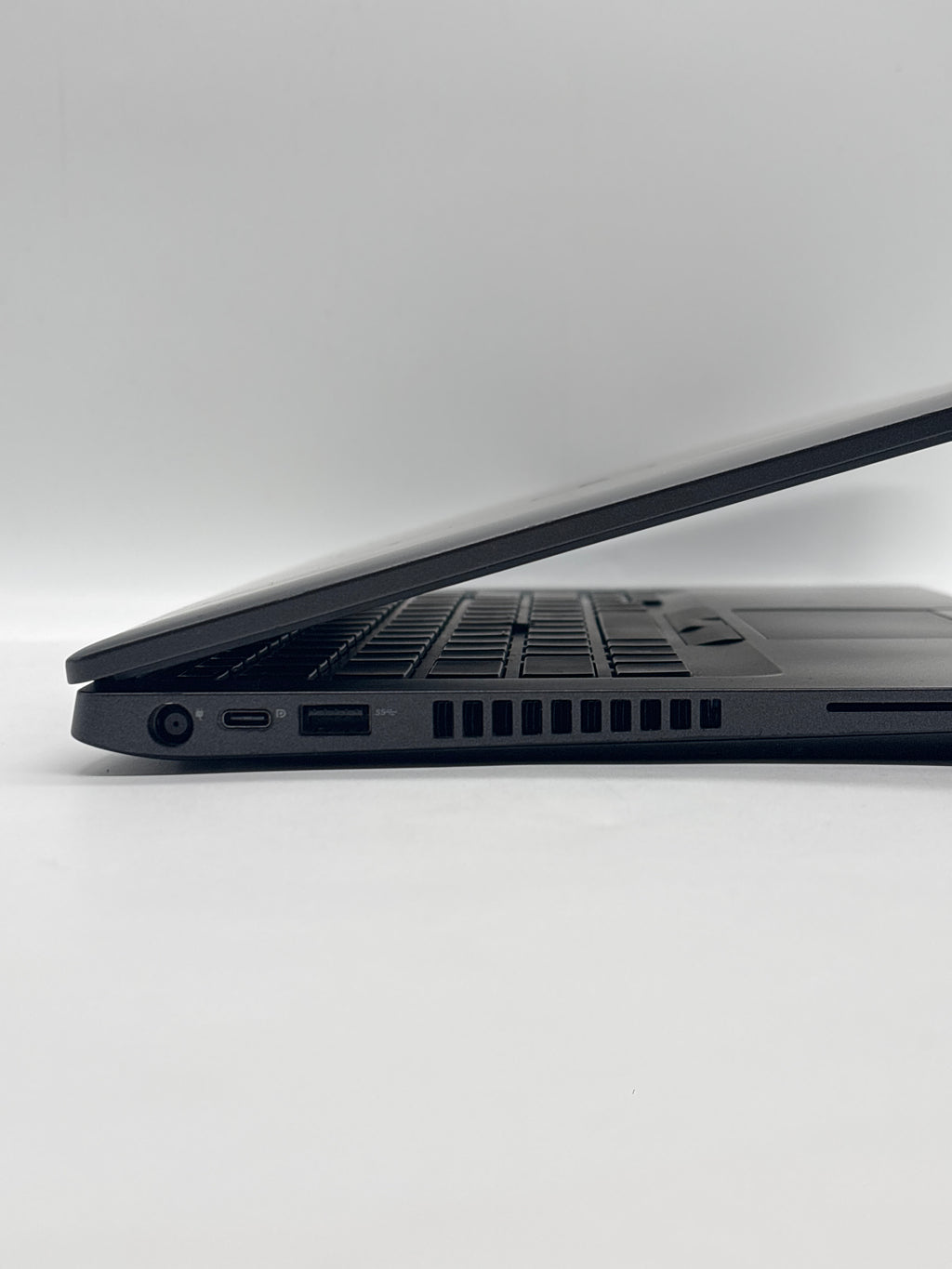 Dell Latitude 5400 i7 8th Gen 8GB RAM 256GB SSD - For Parts (Read DESC)