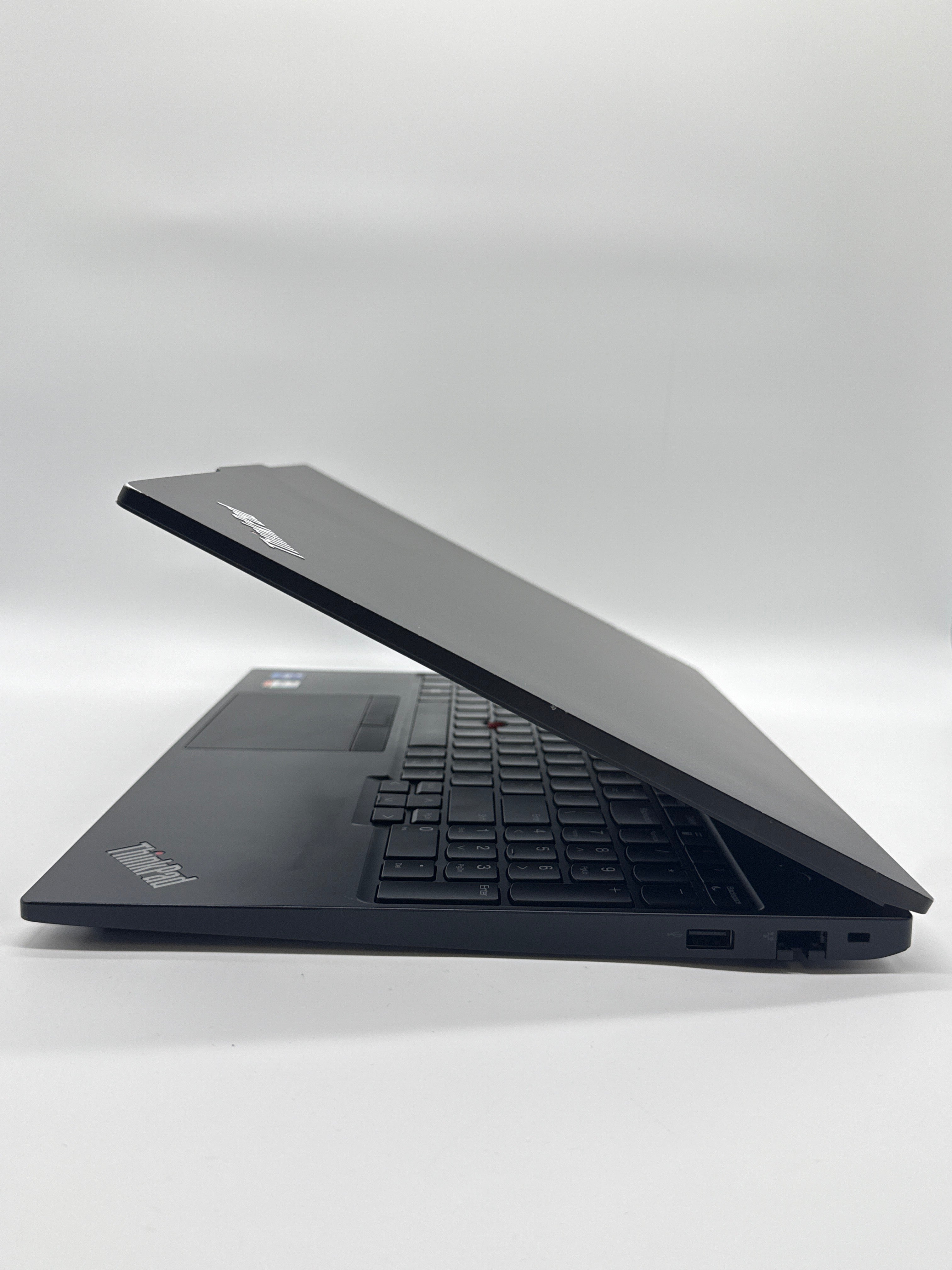 Lenovo ThinkPad E16 G1 i7-1355U 16GB RAM 512GB SSD