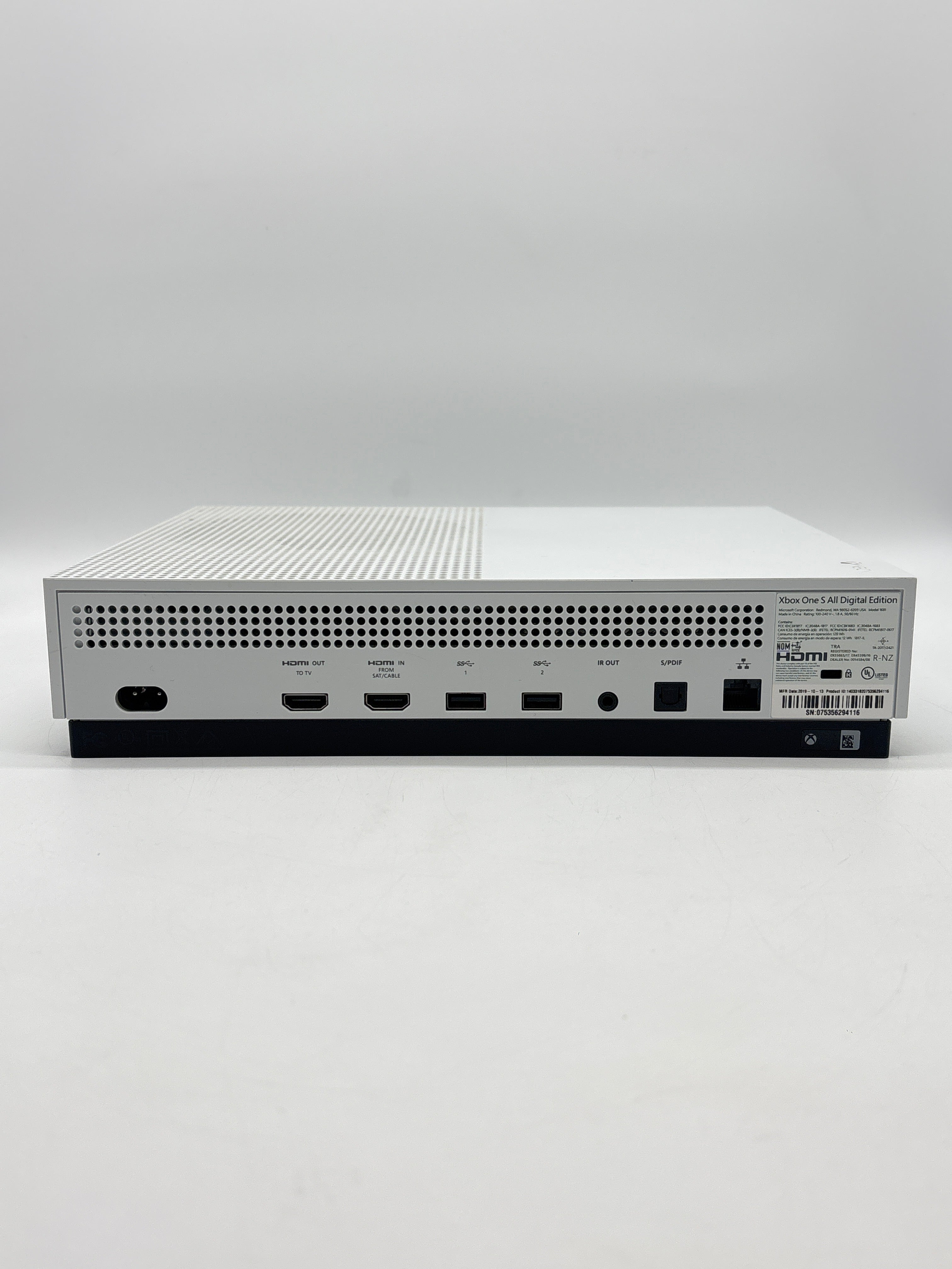 Microsoft Xbox One S All-Digital Edition 1681 500GB Console White