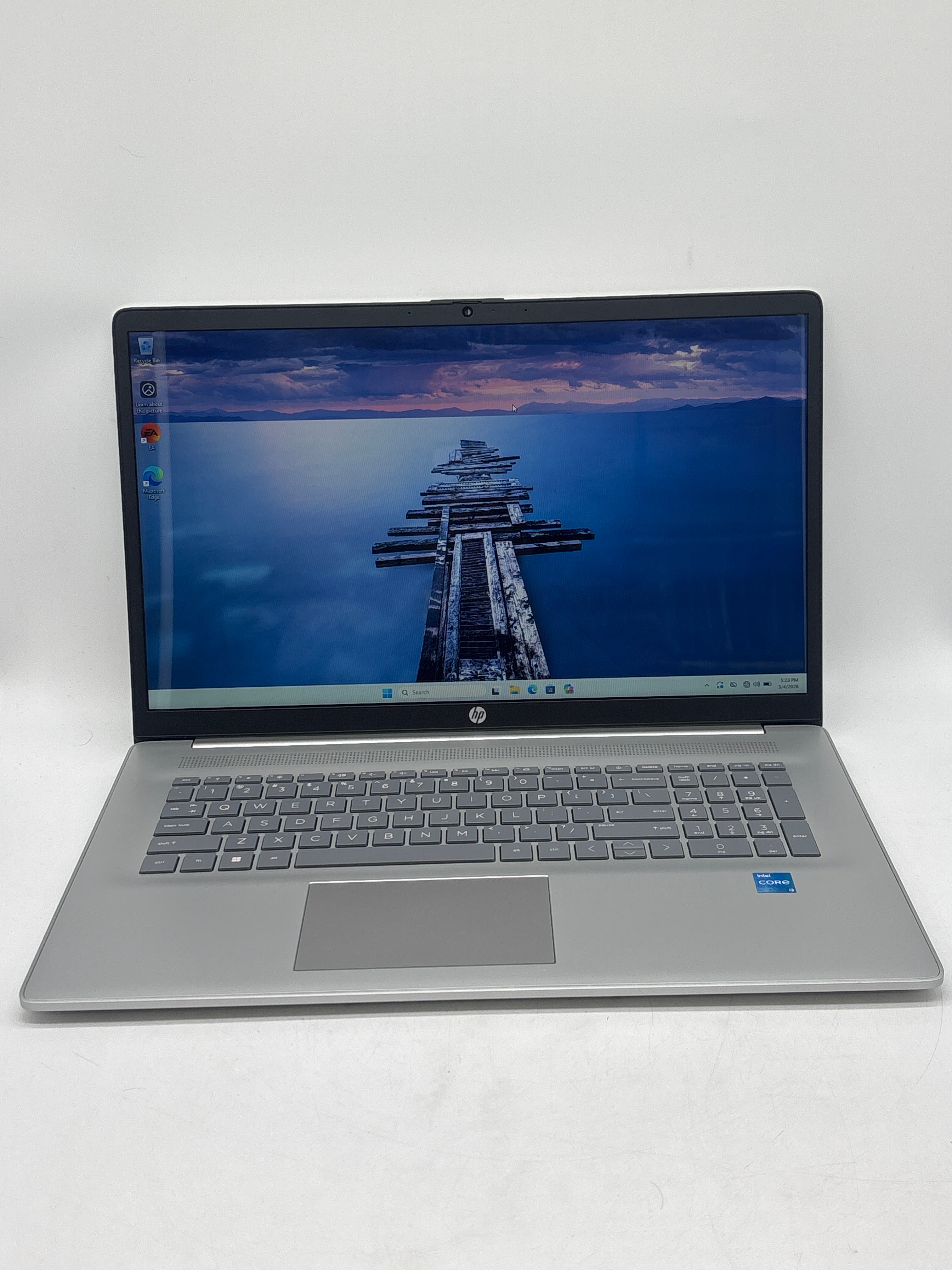 HP 17-cn3103nr i3-N305 32GB RAM 1.2TB SSD - Touch Screen