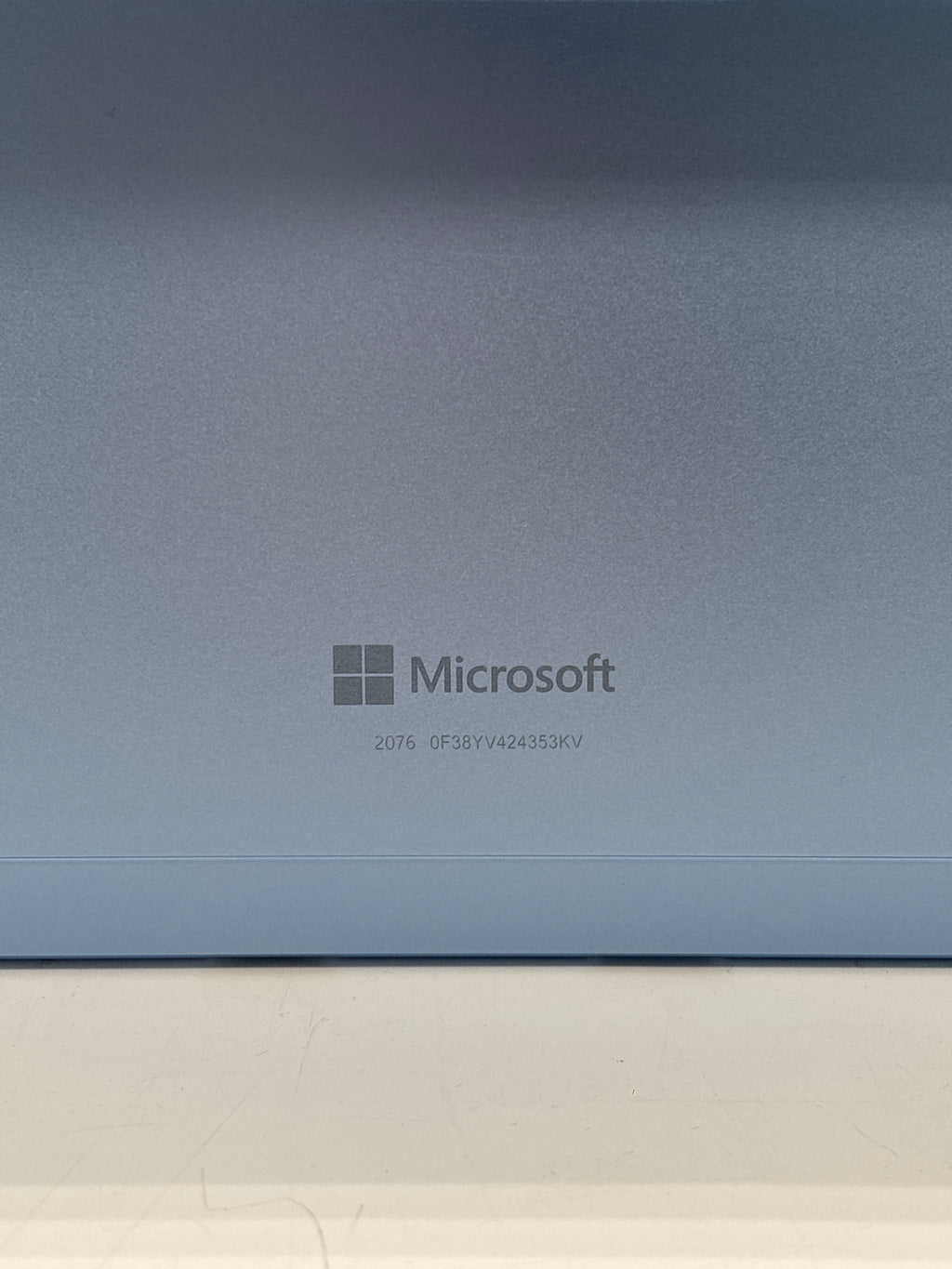 Microsoft Surface Pro 11 2076 Snapdragon X 10-Core 16GB RAM 512GB SSD