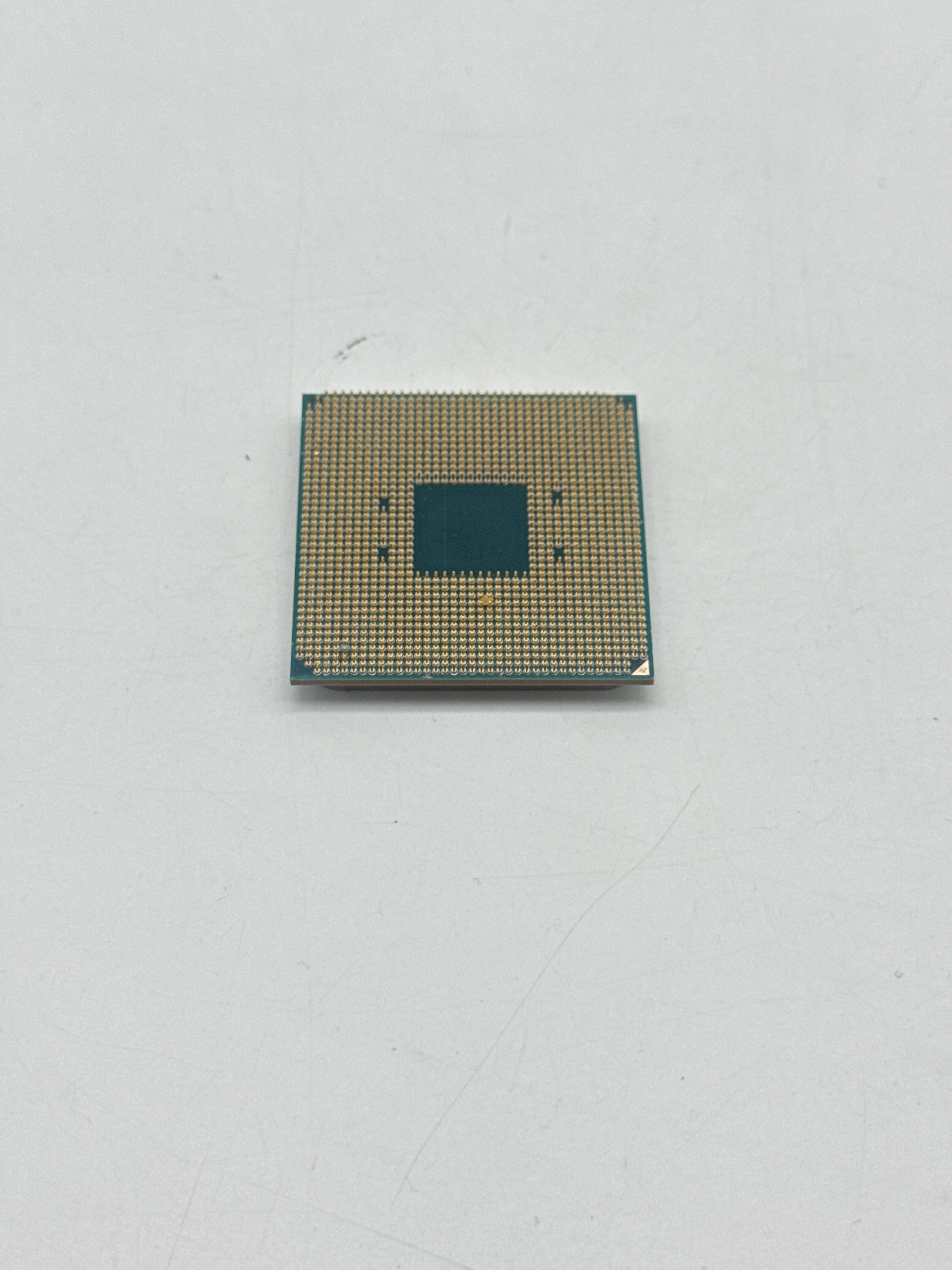 AMD Ryzen 7 3700X 8-Core 3.60GHz AM4 Processor - Used
