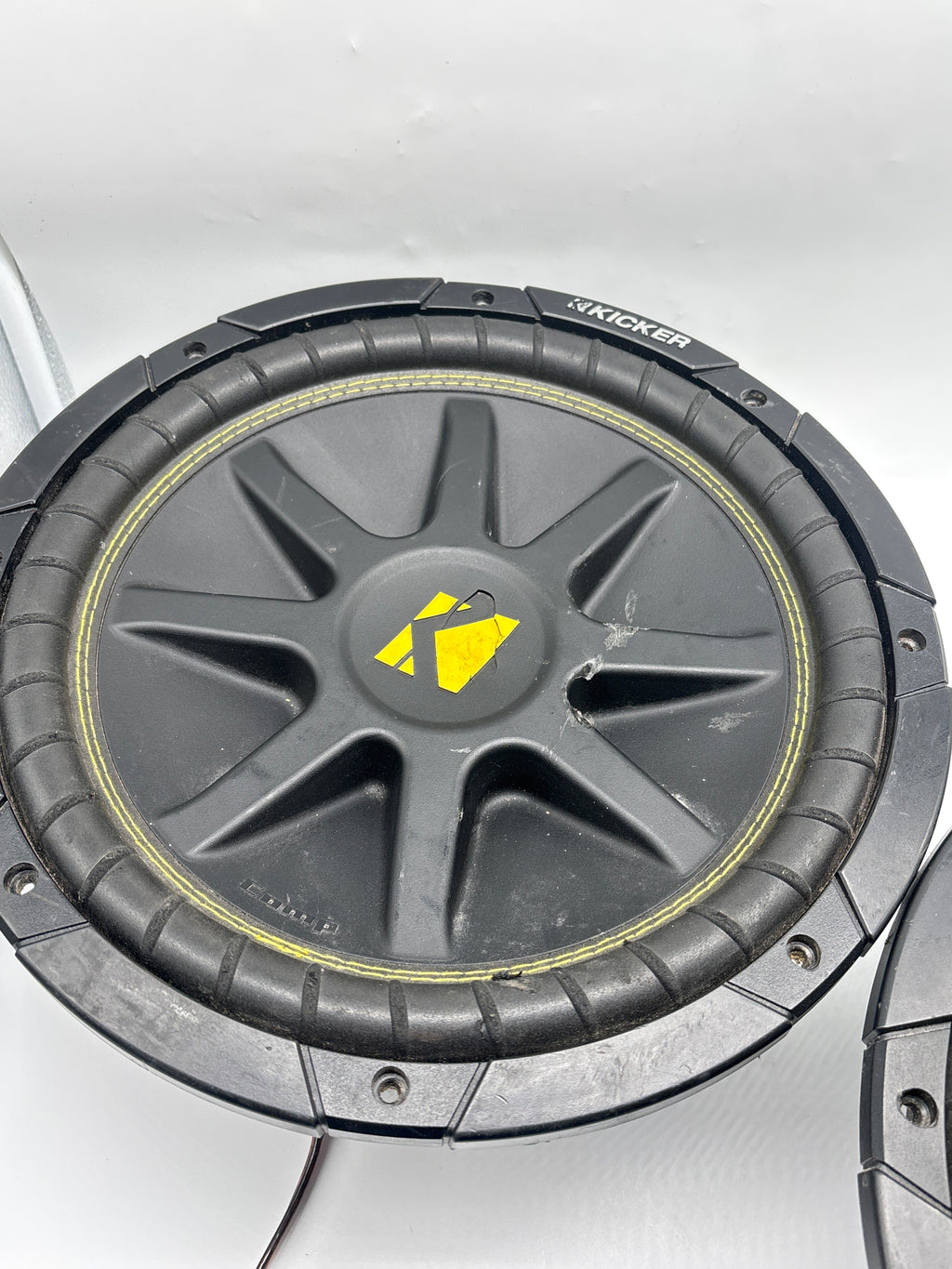 KICKER Comp C12 12in Car Audio Subwoofers Pair 150W RMS 4-Ohm Read