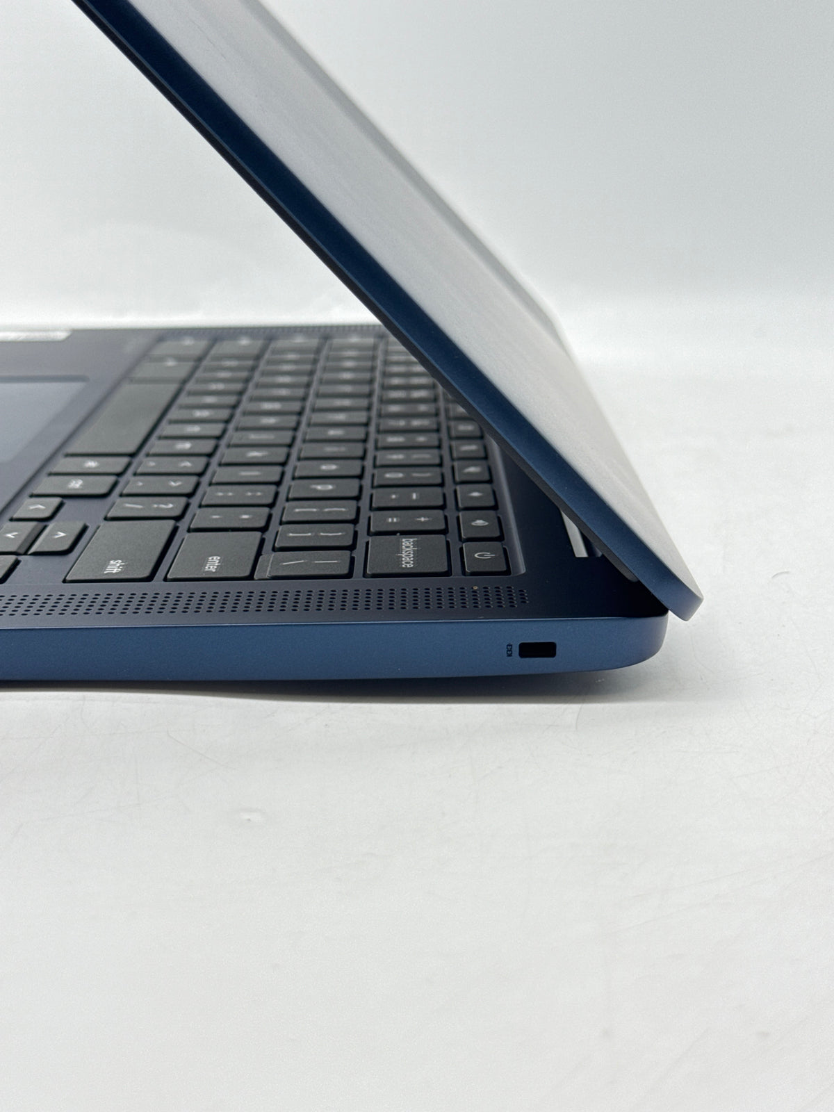 Lenovo IdeaPad Slim 3 Chrome 14M868 Kompanio 520 4GB RAM 64GB eMMC 14in - Used