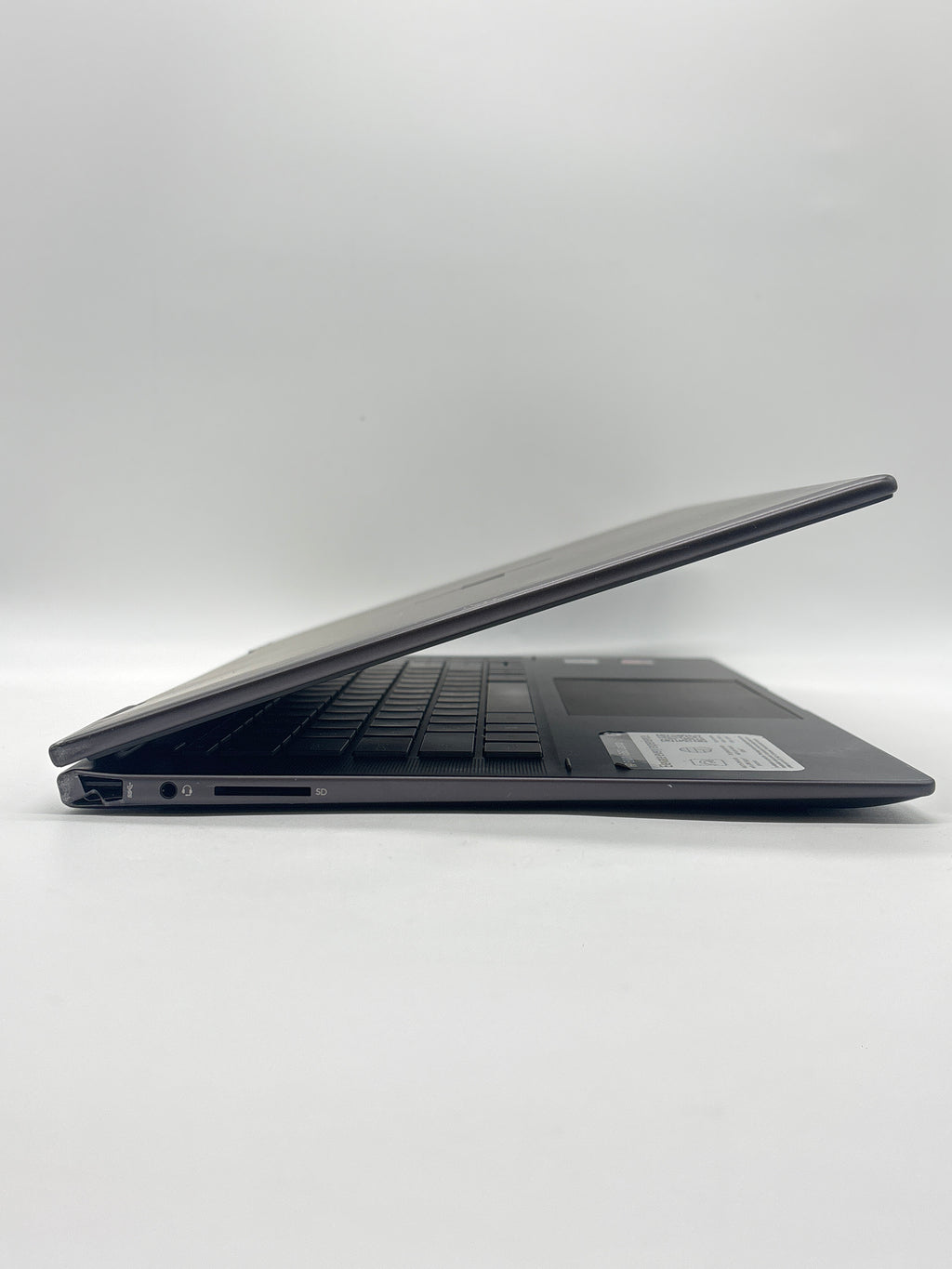 HP ENVY 15-fh0013dx Ryzen 5 7530U 8GB RAM 256GB SSD - For Parts (Damaged Ports)