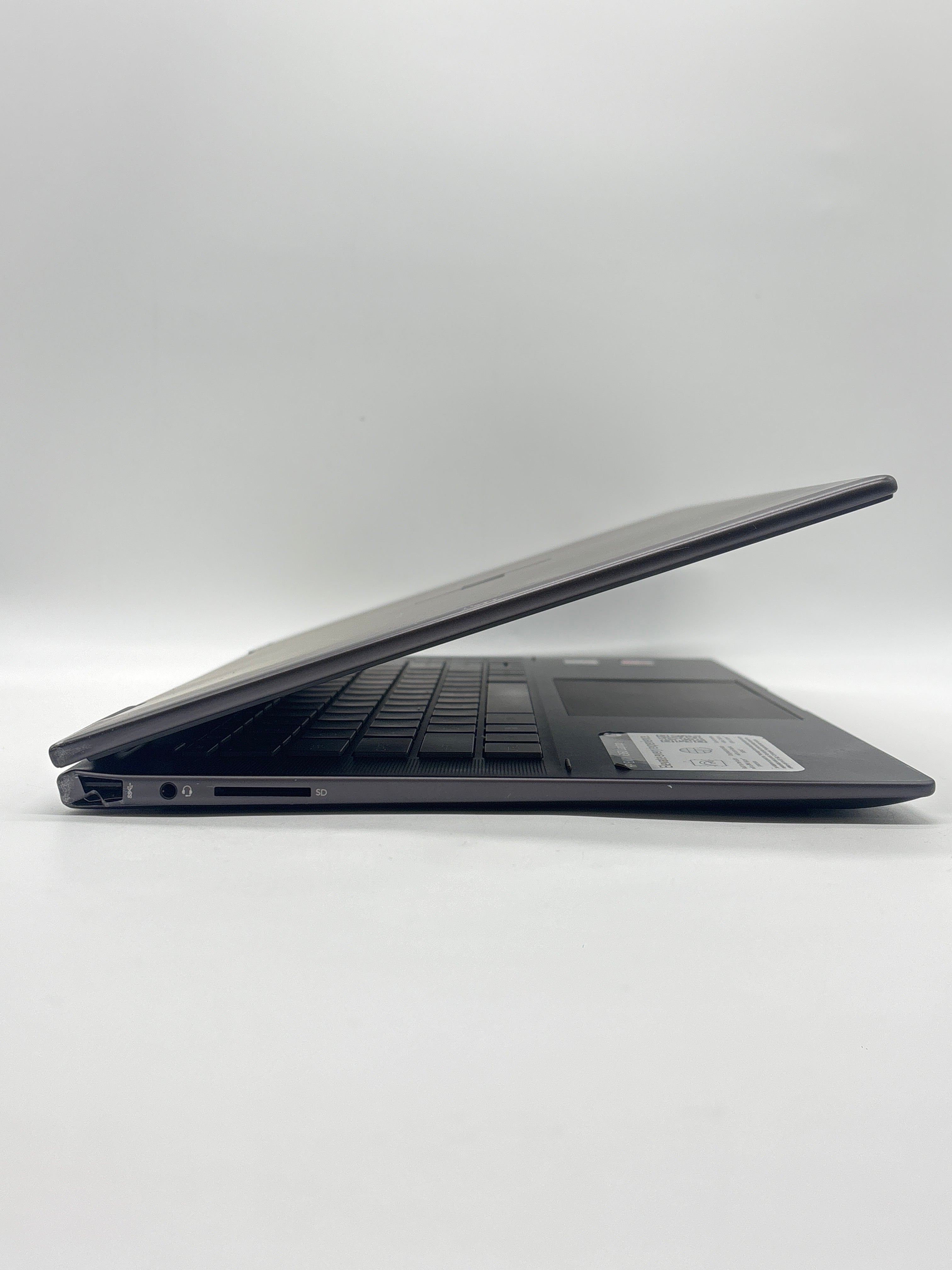 HP ENVY 15-fh0013dx Ryzen 5 7530U 8GB RAM 256GB SSD - For Parts (Damaged Ports)