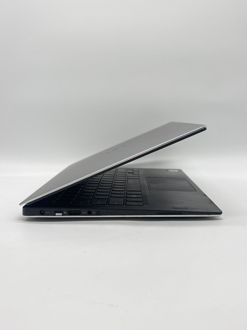 Dell XPS 13 9360 i7 8GB RAM 256GB SSD - For Parts (Read DESC)
