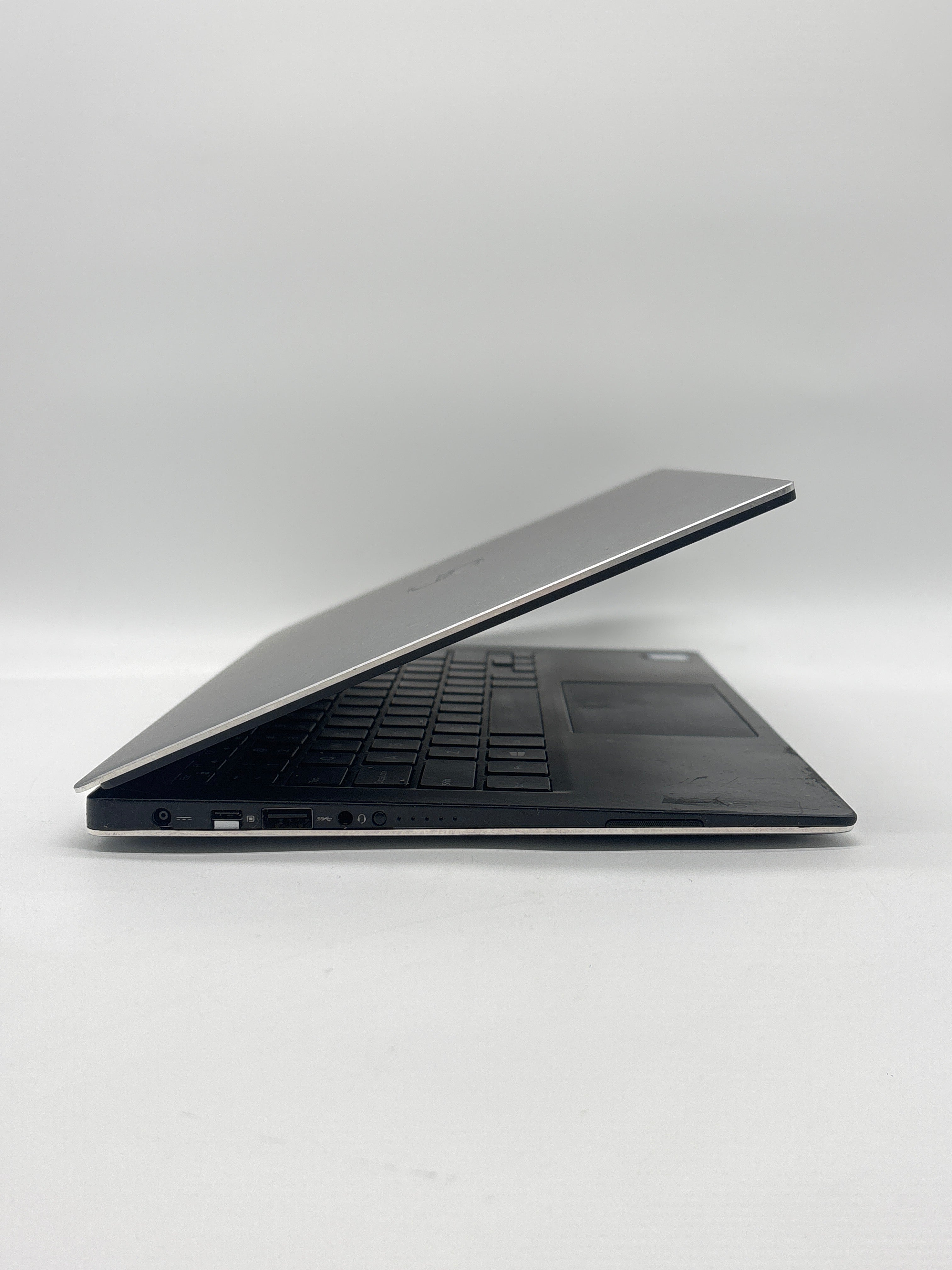 Dell XPS 13 9360 i7 8GB RAM 256GB SSD - For Parts (Read DESC)