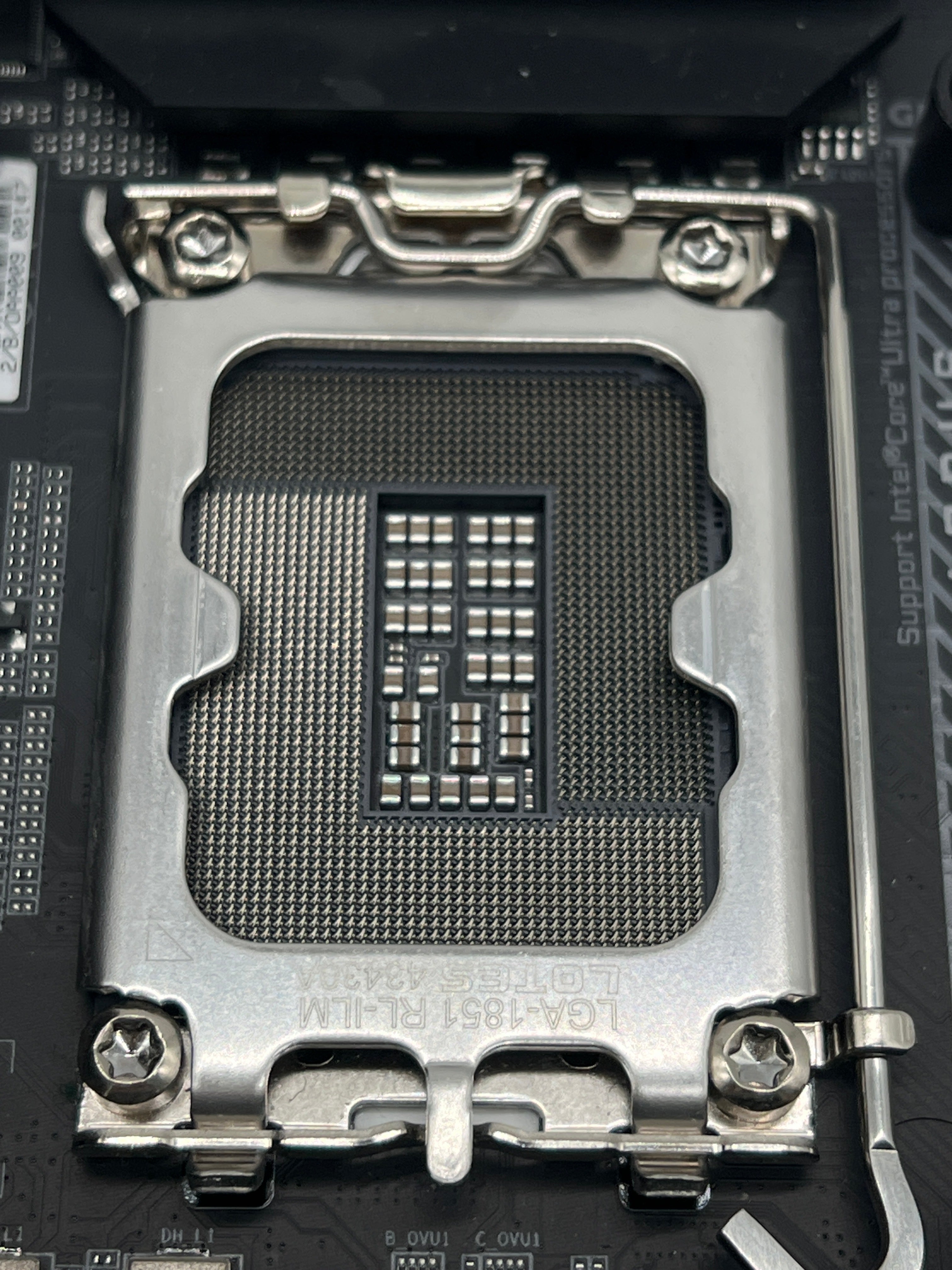 Aorus Gigabyte A890i Ultra LGA 1851 Mini-ITX DDR5 Black Used