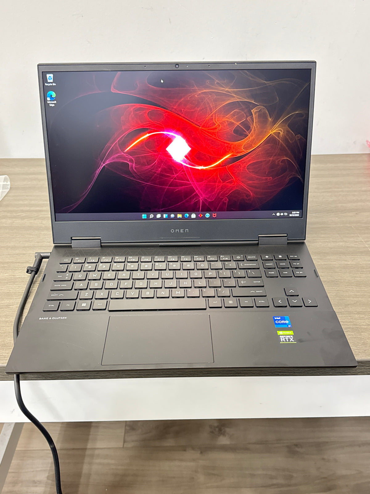 HP Omen 15-ek1xxx Core i7 11800H 8GB RAM 512GB SSD RTX 3060 - Bad Battery
