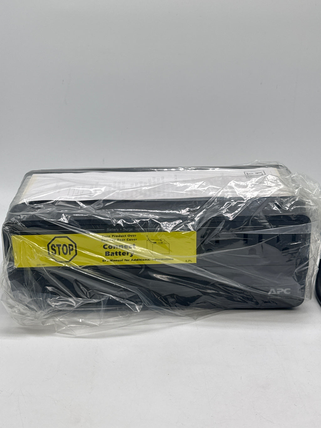 APC Back-UPS BE600M1 600 VA 330W New open box
