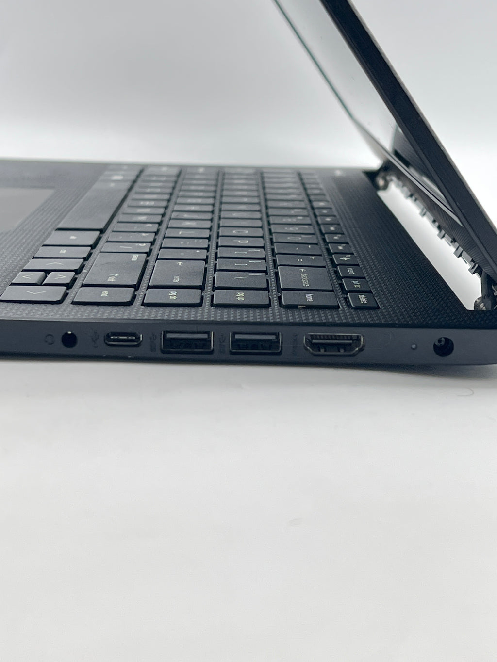 HP Laptop 14-fq0013dx Athlon Silver 3050U 4GB RAM 128GB SSD - For Parts (READ)
