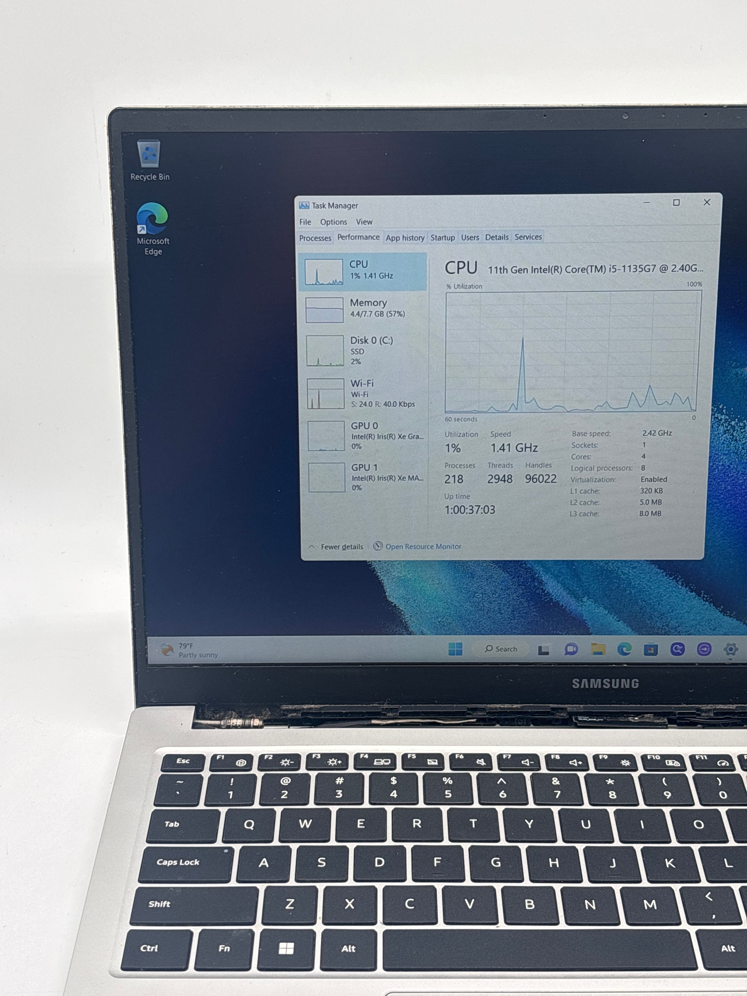 Samsung np750tda i5-1135g7 8GB RAM 256GB SSD - For parts (Read DESC)