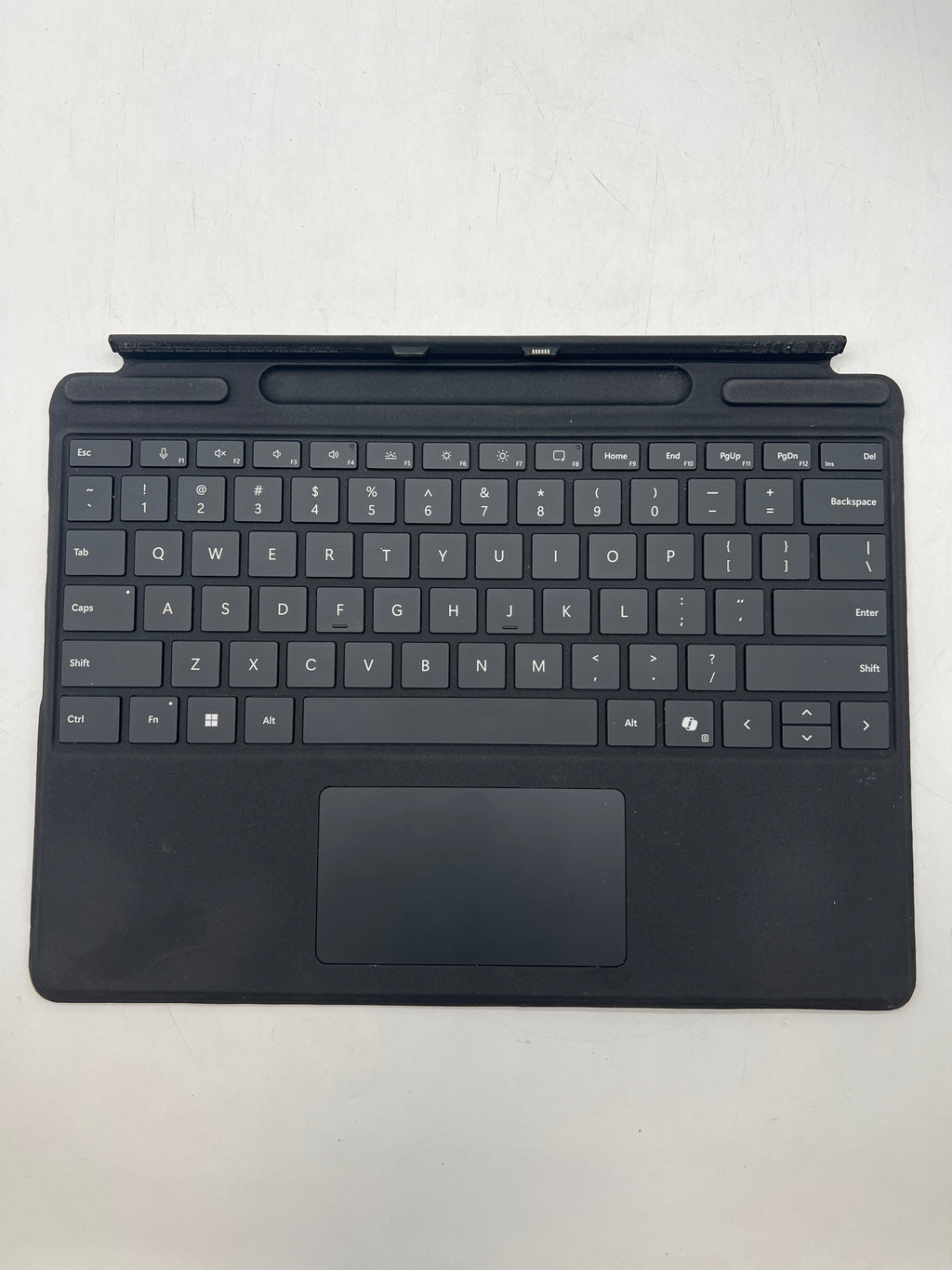 Microsoft Surface Pro 8 1982 i7-1185G7 16GB RAM 256GB SSD - Cracked screen