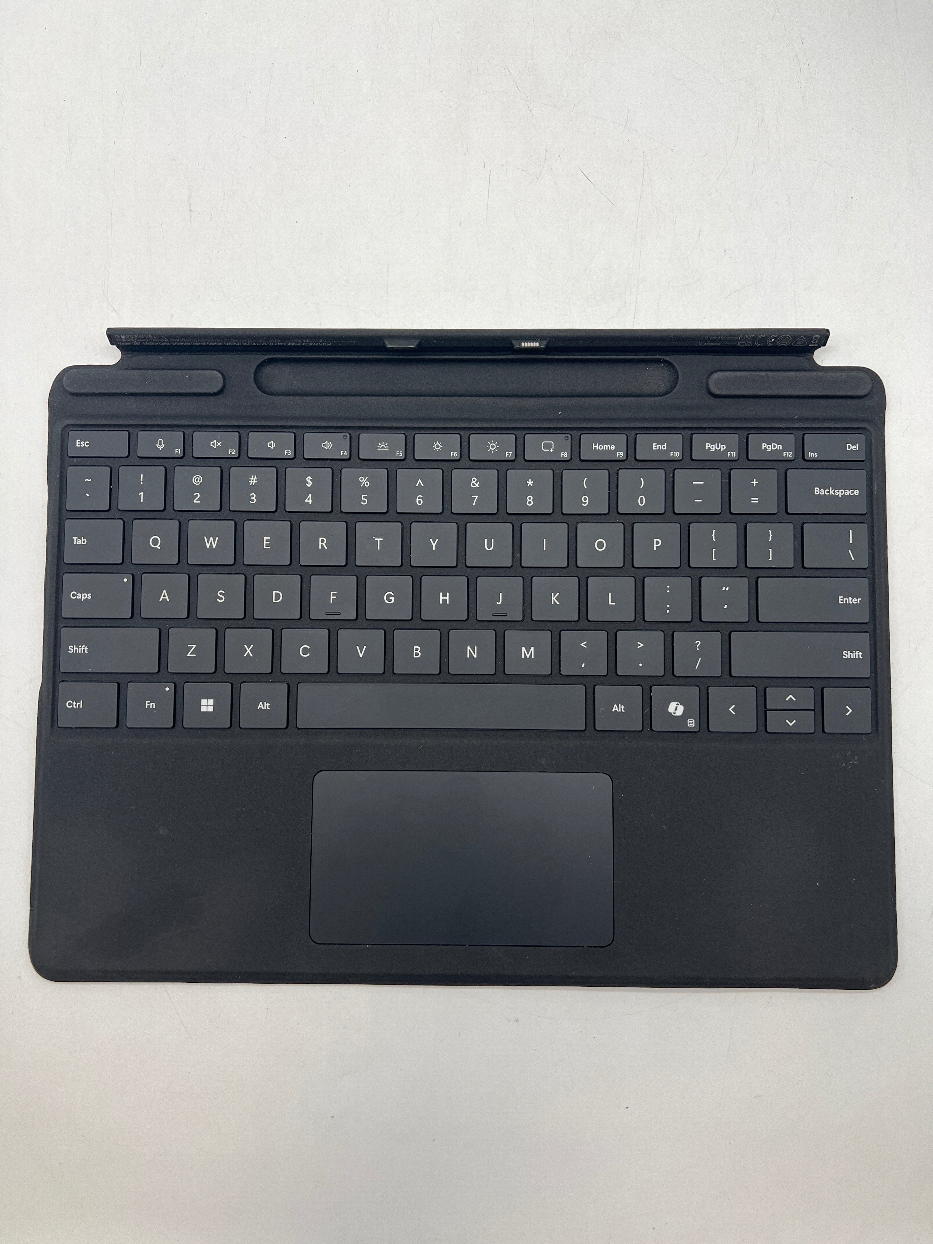 Microsoft Surface Pro 8 1982 i7-1185G7 16GB RAM 256GB SSD - Cracked screen