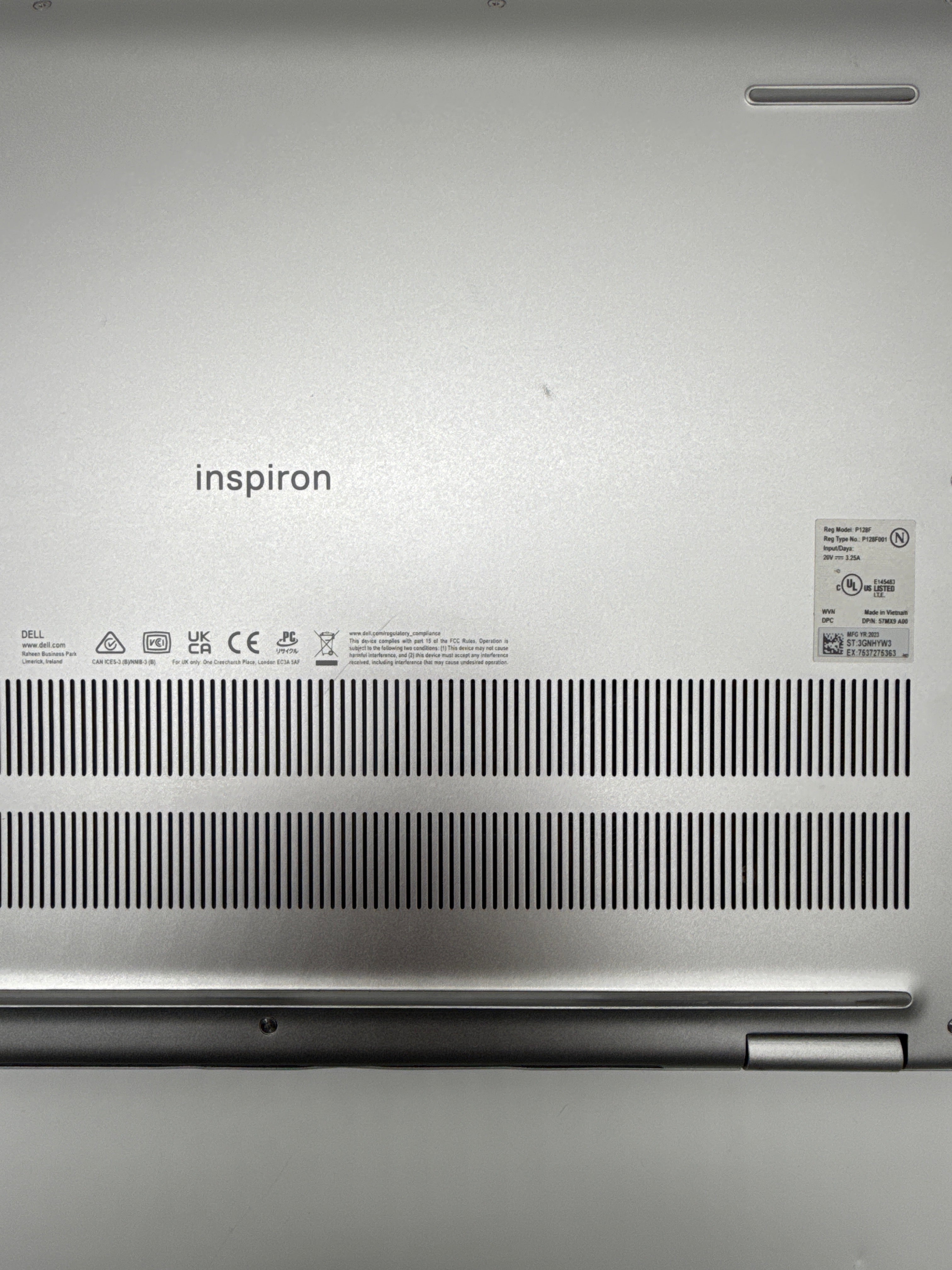 Dell Inspiron 16 7630 2-in-1 i7-1360P 16GB 1TB SSD - Bent USB port/Fully Functional