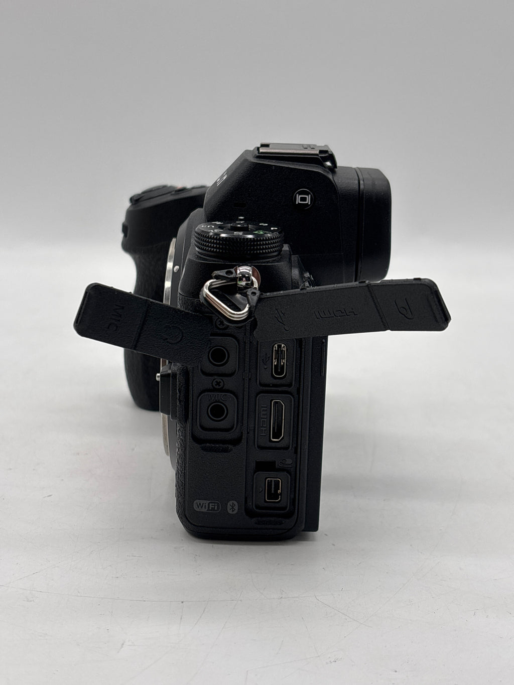 Nikon Z6 24.5MP Mirrorless Body Only Black - Used