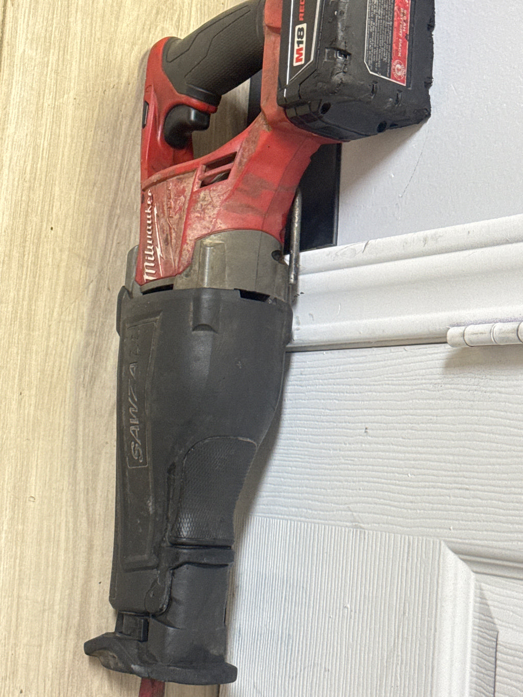 Milwaukee 2720-20 Bundle Power Tool Black Used - B Charger 1 Battery