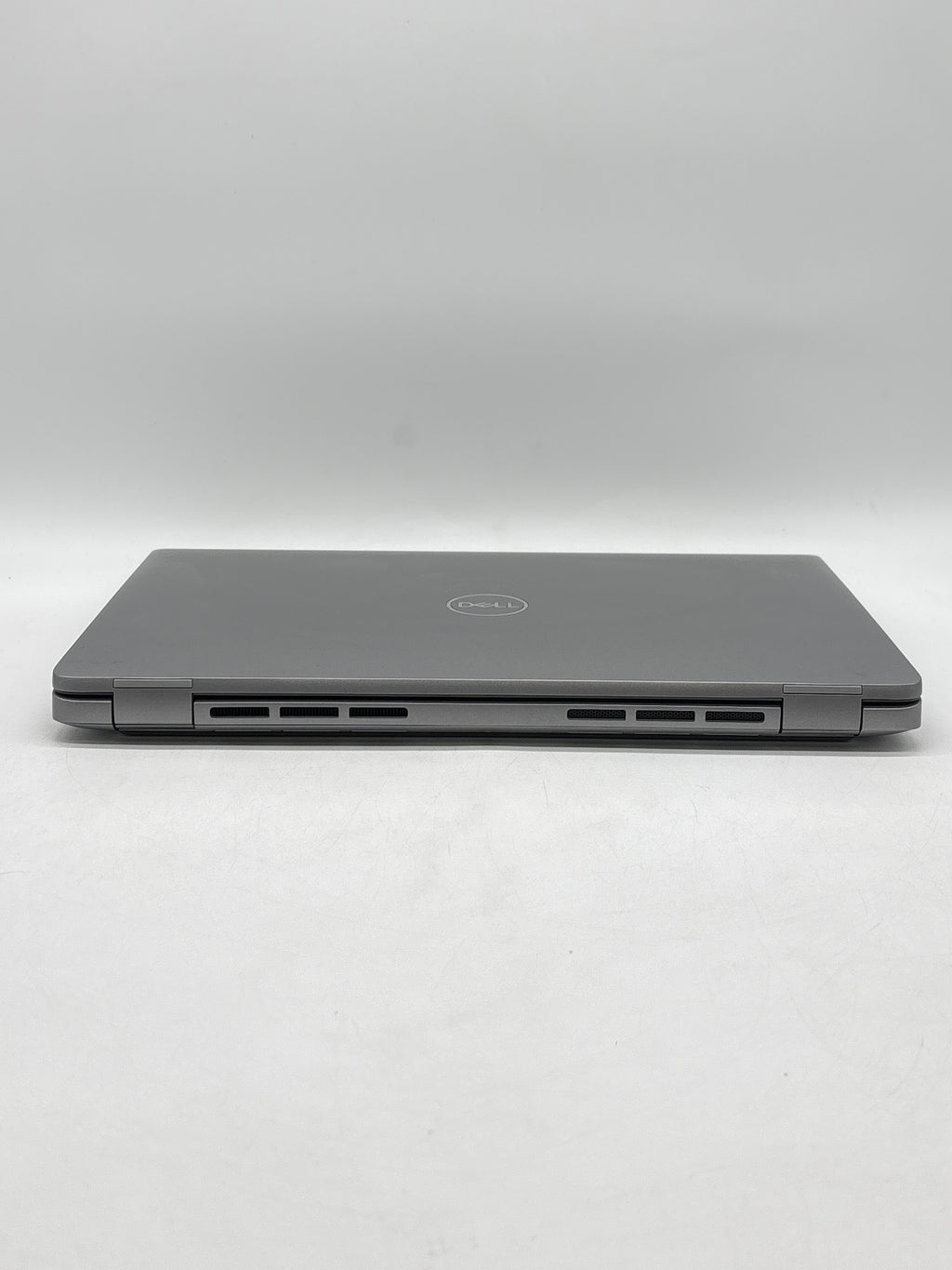 Dell Latitude 5450 14 in Ultra 7 165H 32GB RAM 512GB SSD Silver - Used