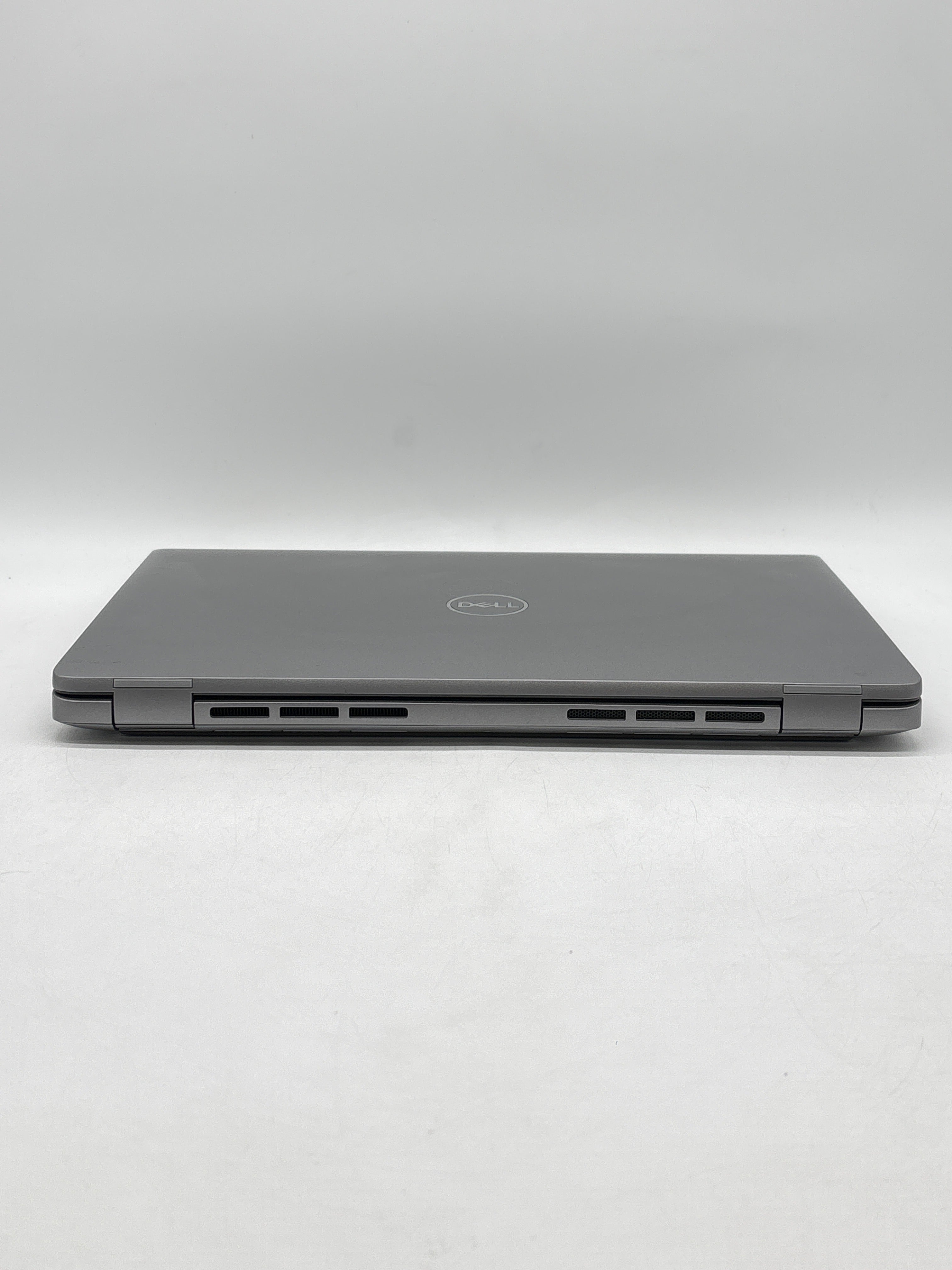 Dell Latitude 5450 14 in Ultra 7 165H 32GB RAM 512GB SSD Silver - Used