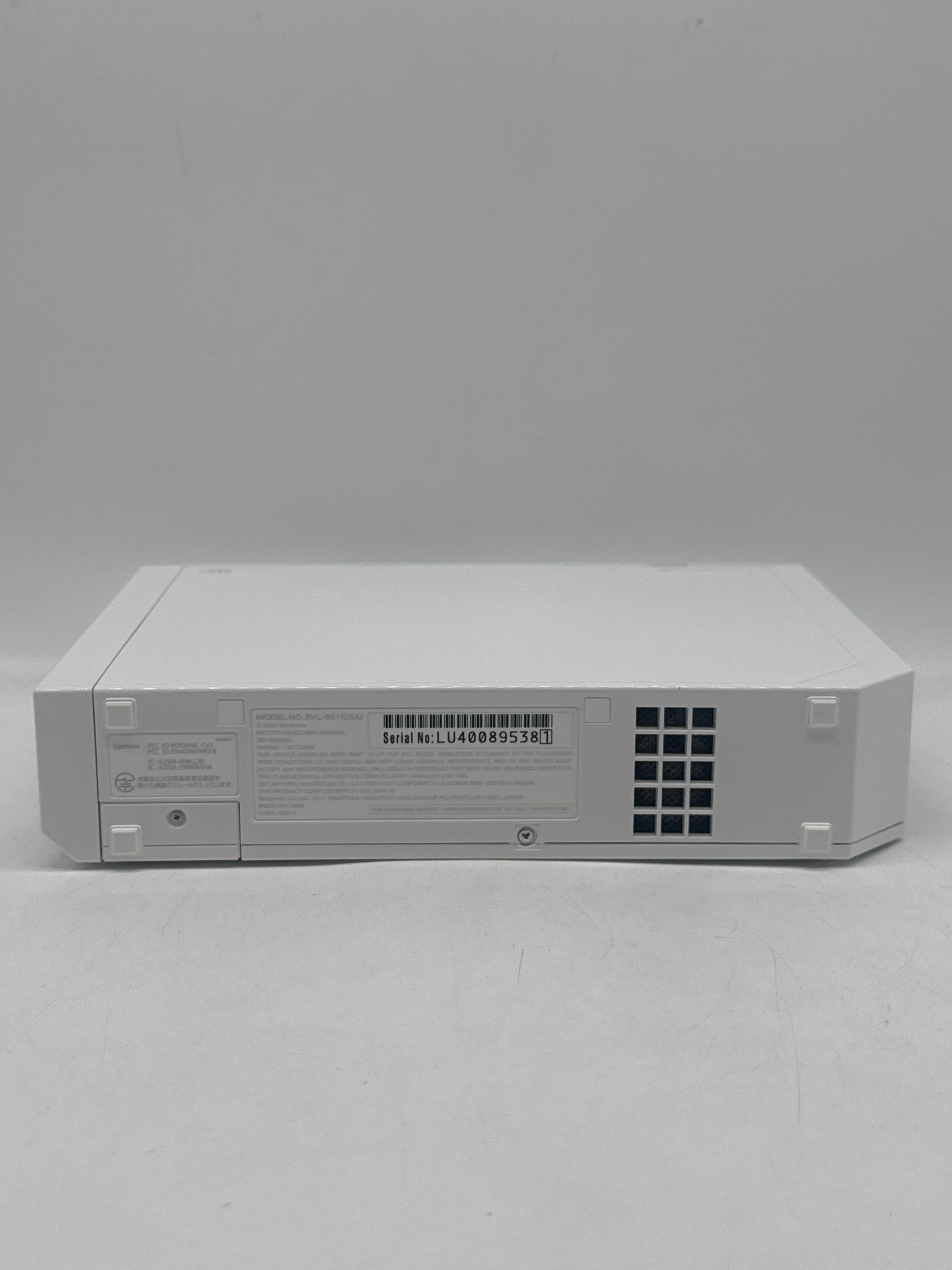 Nintendo Wii RVL-001 White Console with Sensor Bar - Used