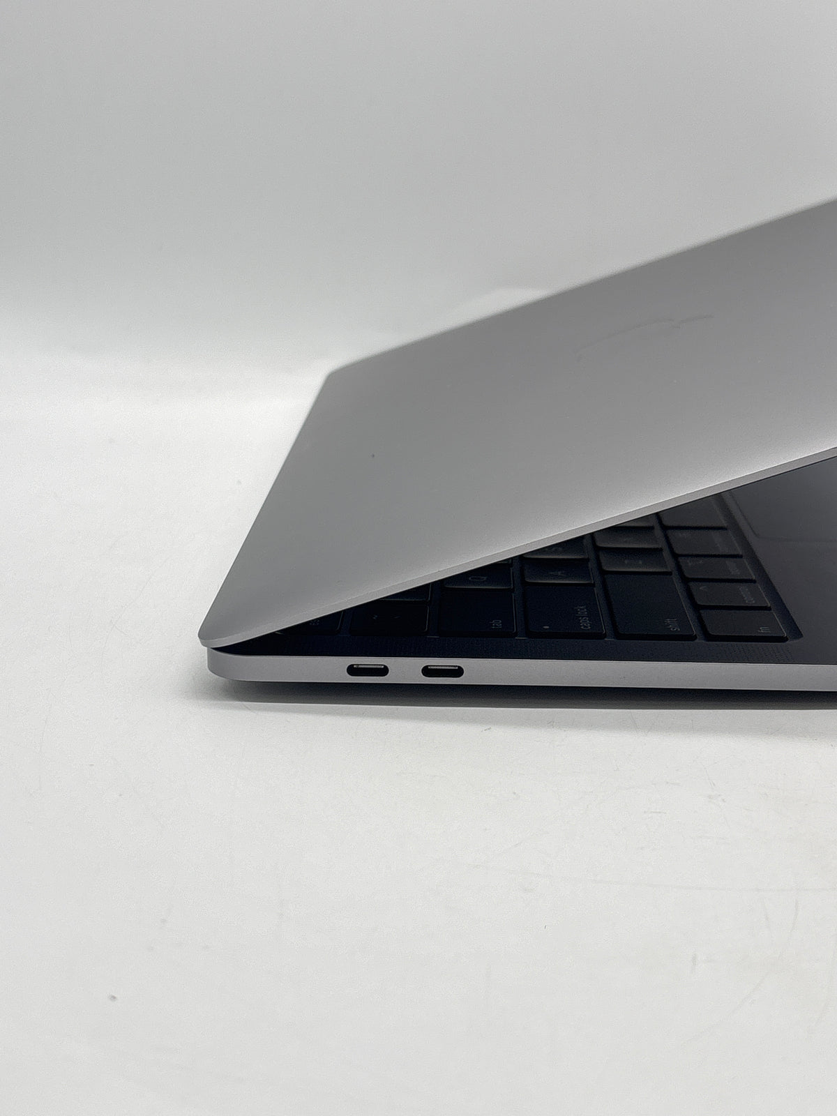Apple MacBook Pro 13" A2289 2020 Intel Core i5 8GB RAM 256GB SSD Space Gray - Cracked Frame