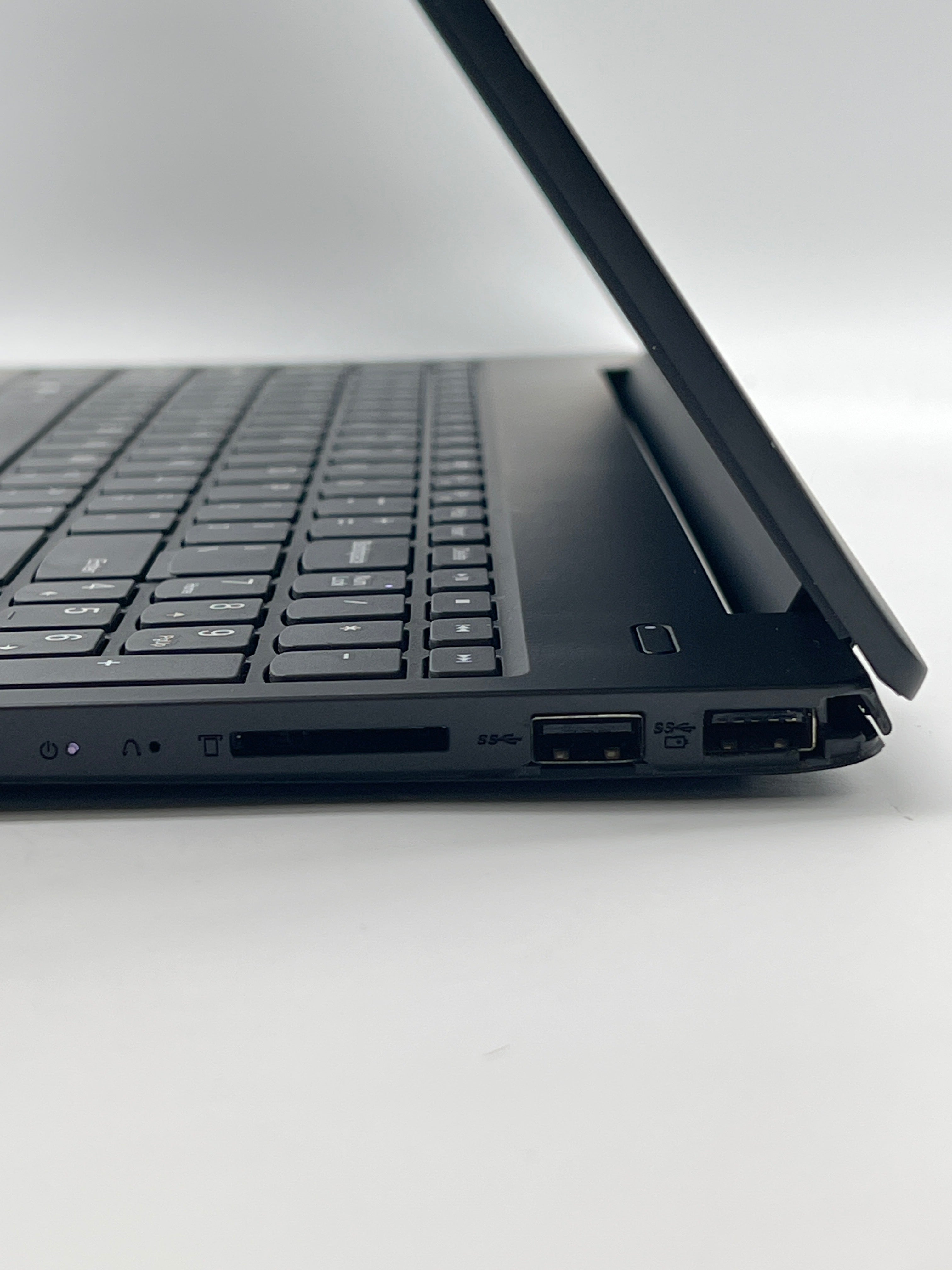 Lenovo IdeaPad S340-81N8 i3 8145U 8GB RAM 128GB SSD - Used