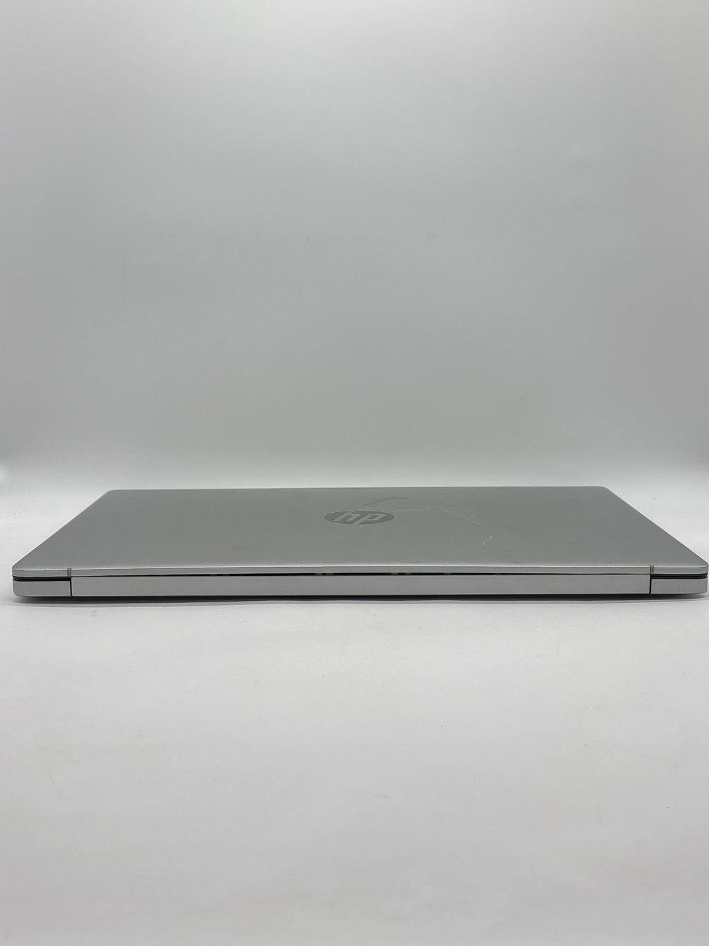 HP 17-cn2083dx i3-1215U 8GB RAM 256 GB SSD