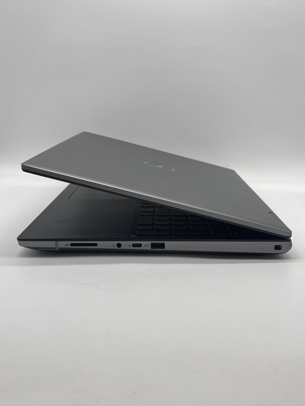 Dell Precision 7680 i7-13850HX 32GB RAM 1TB SSD RTX 1000 Ada Used
