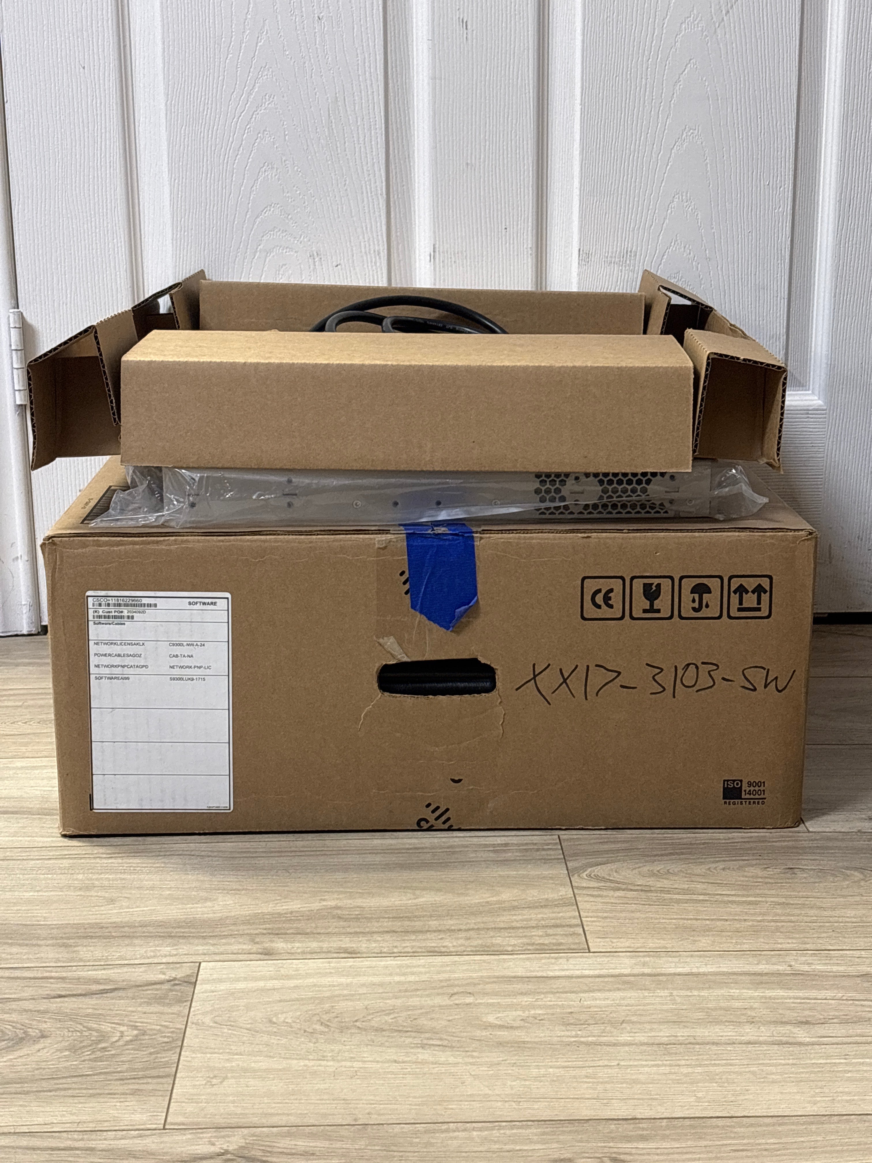 Cisco C9300L-24T-4X Catalyst Switch 24-Port Rack Mountable - New Open Box