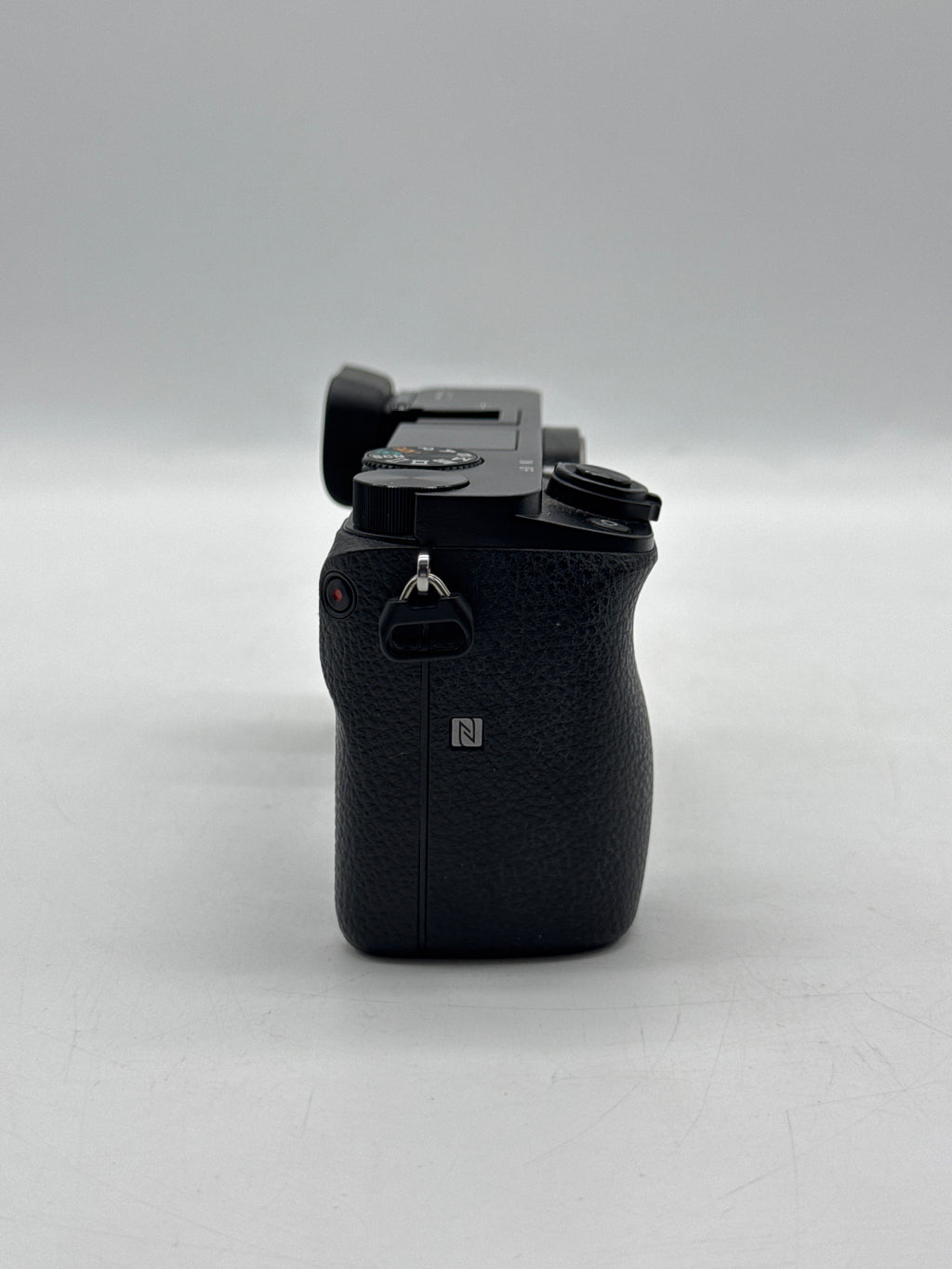 Sony A6000 Mirrorless Camera w/ 16-50mm OSS Lens - Used