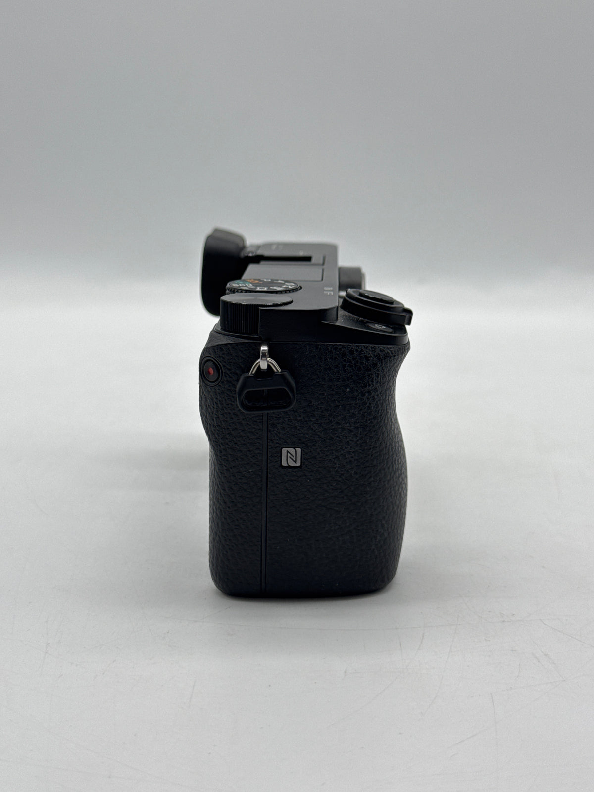 Sony A6000 Mirrorless Camera w/ 16-50mm OSS Lens - Used