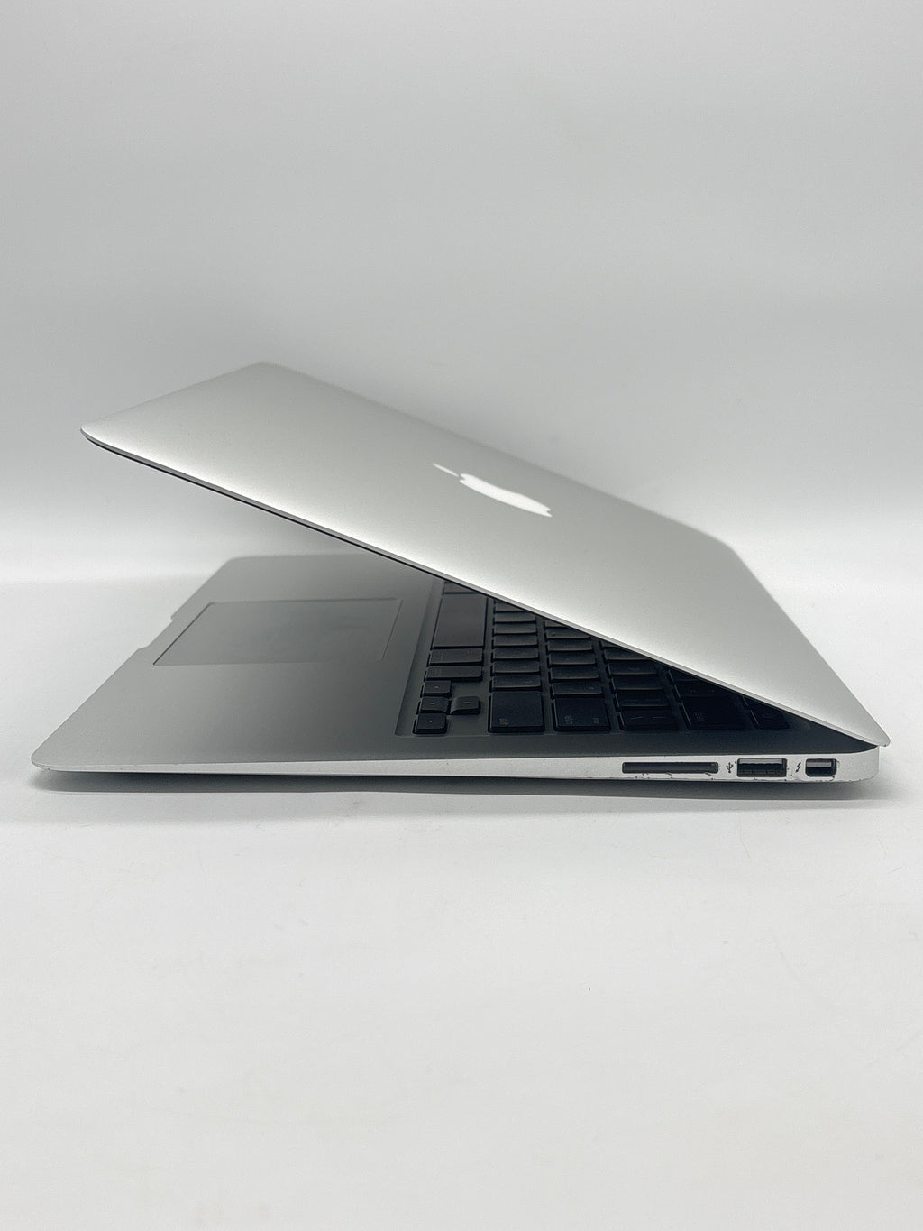 Apple MacBook Air A1466 2015 i5 8GB RAM 256GB SSD