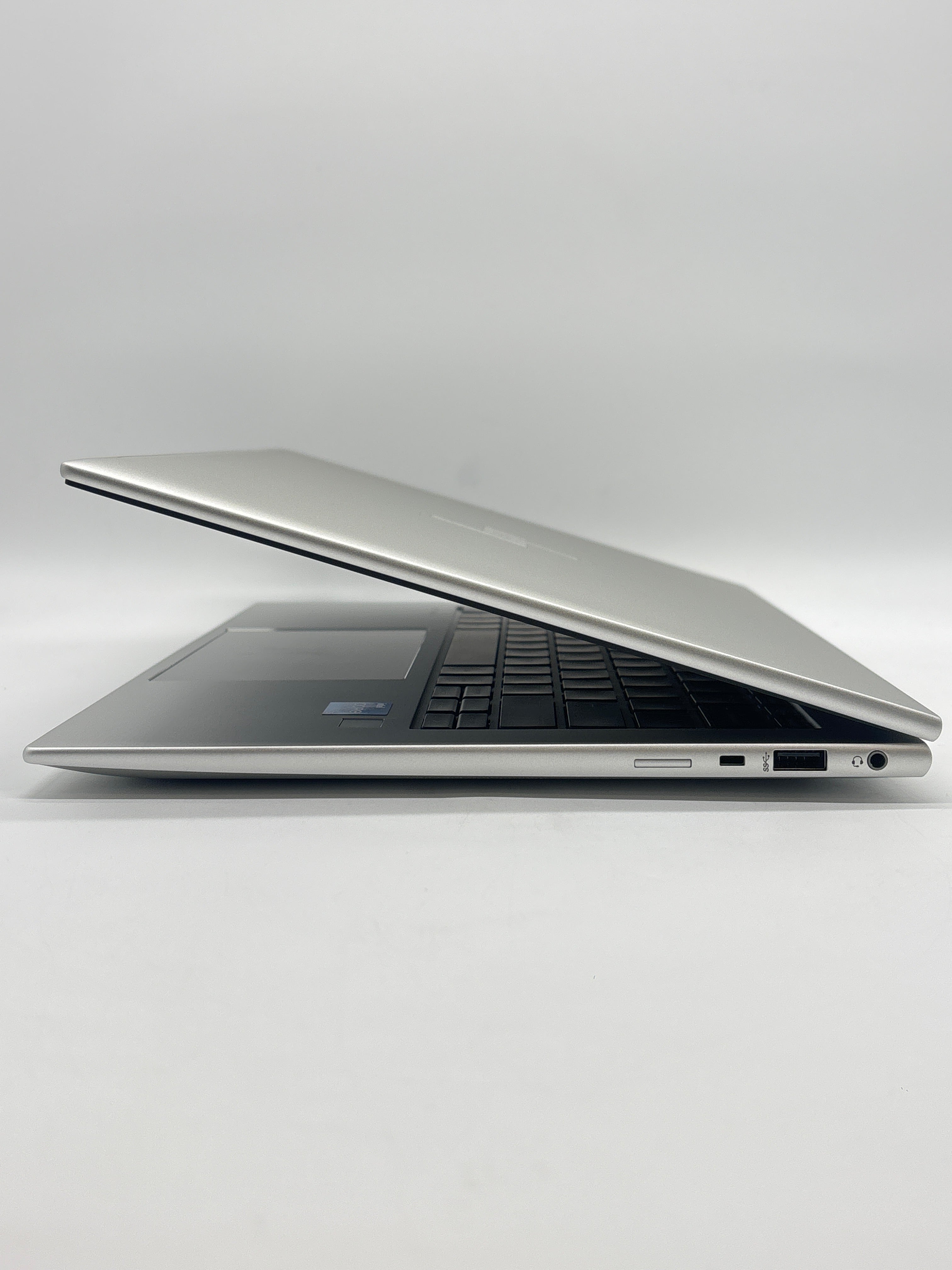 HP EliteBook 840 G10 i5-1340P 16 GB RAM 256 GB SSD