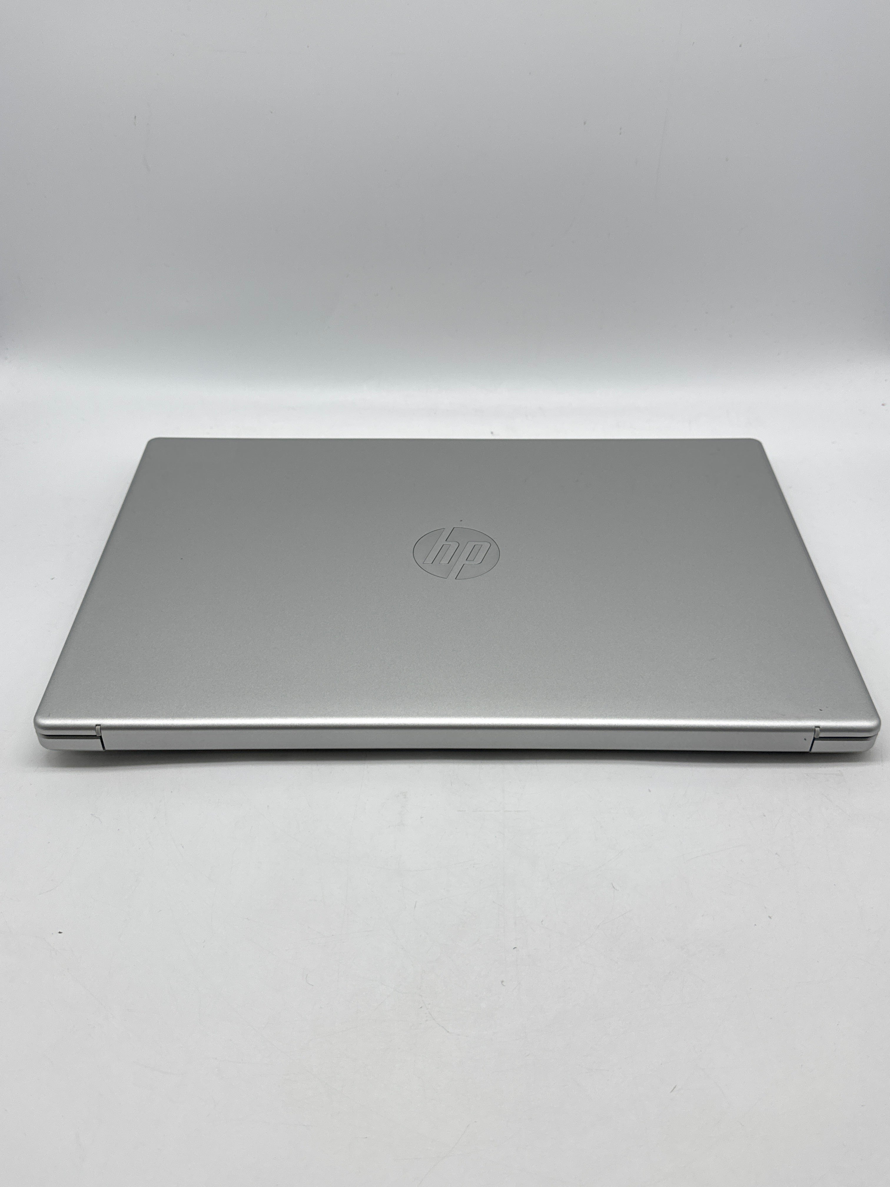 HP 15-fc0003ca 15.6" Athlon Silver 7120U 8GB RAM 512GB SSD - Used