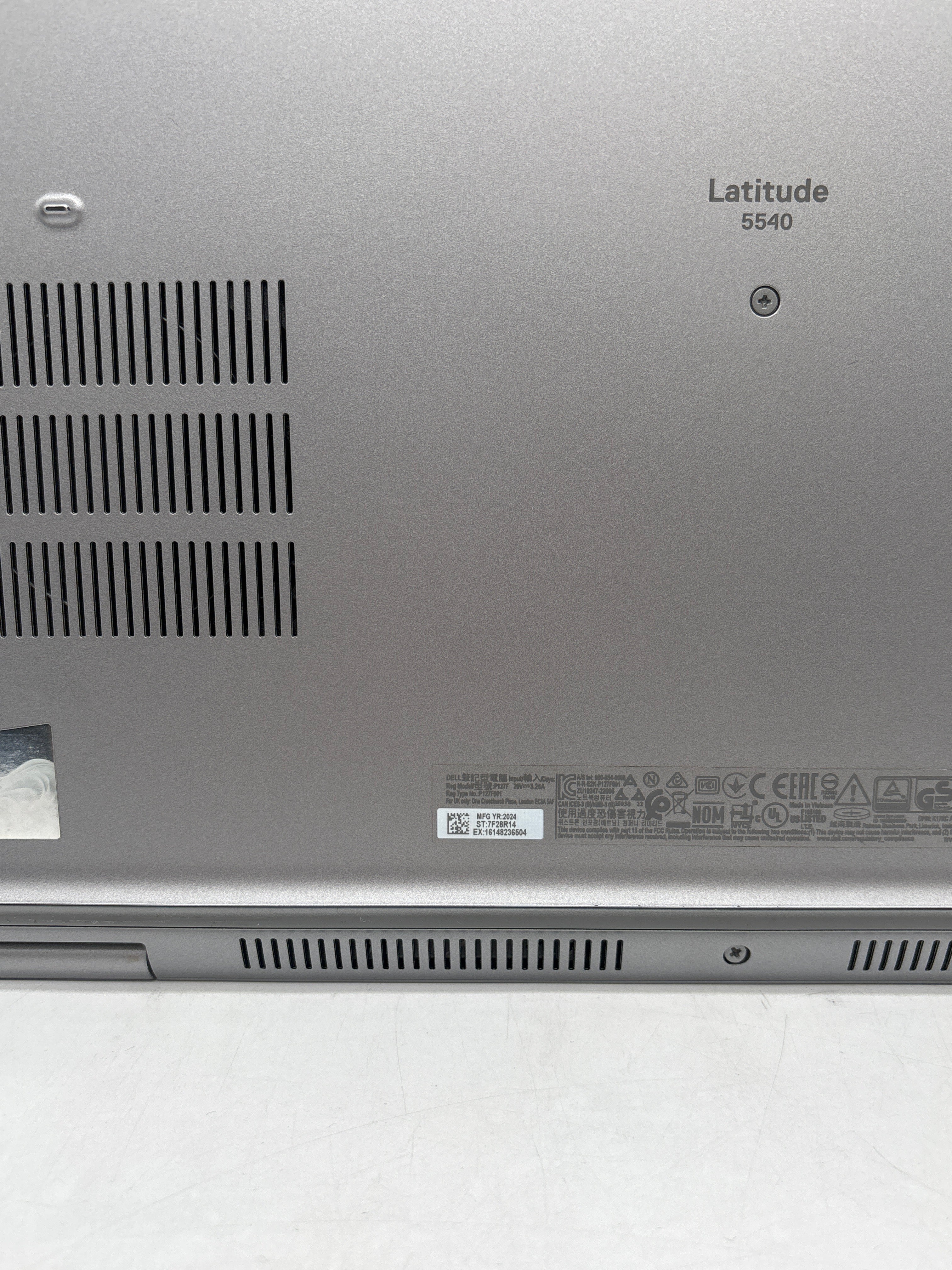 Dell Latitude 5540 15.6" i7-1355U 16GB RAM 512GB SSD Gray - Used